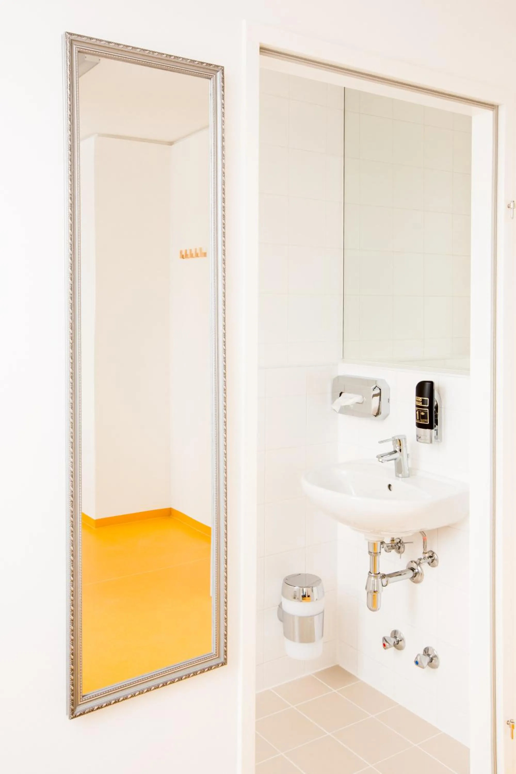 Shower in A&T Hotel & Hostel