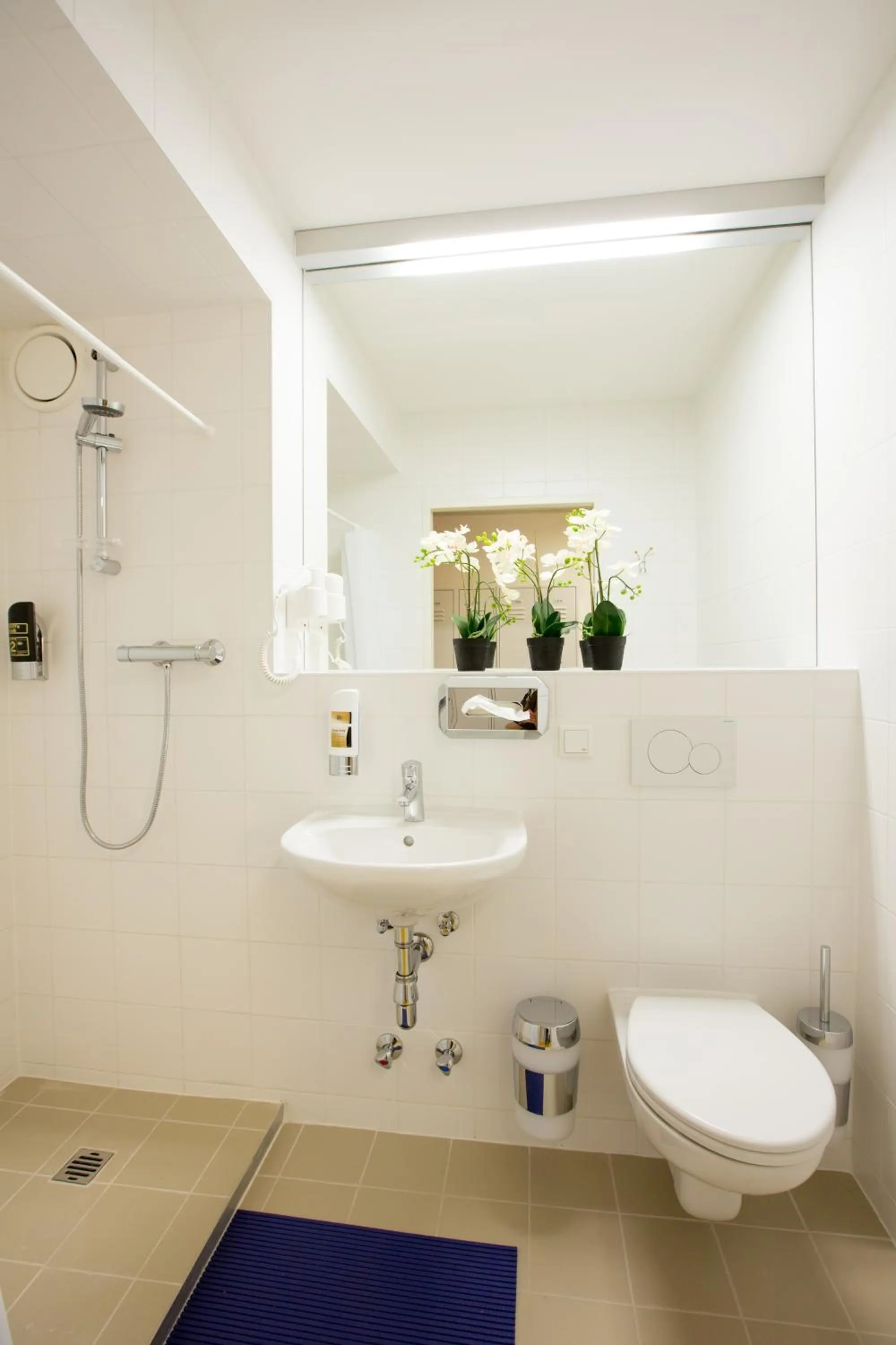 Bathroom in A&T Hotel & Hostel