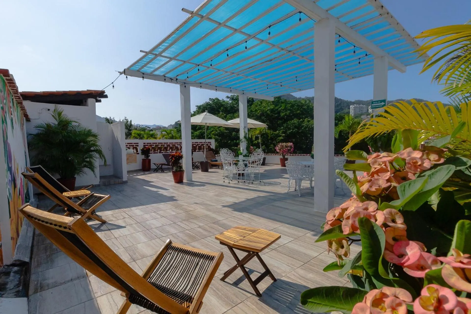 Swimming pool in Hotel Encino Malecón Centro Puerto Vallarta