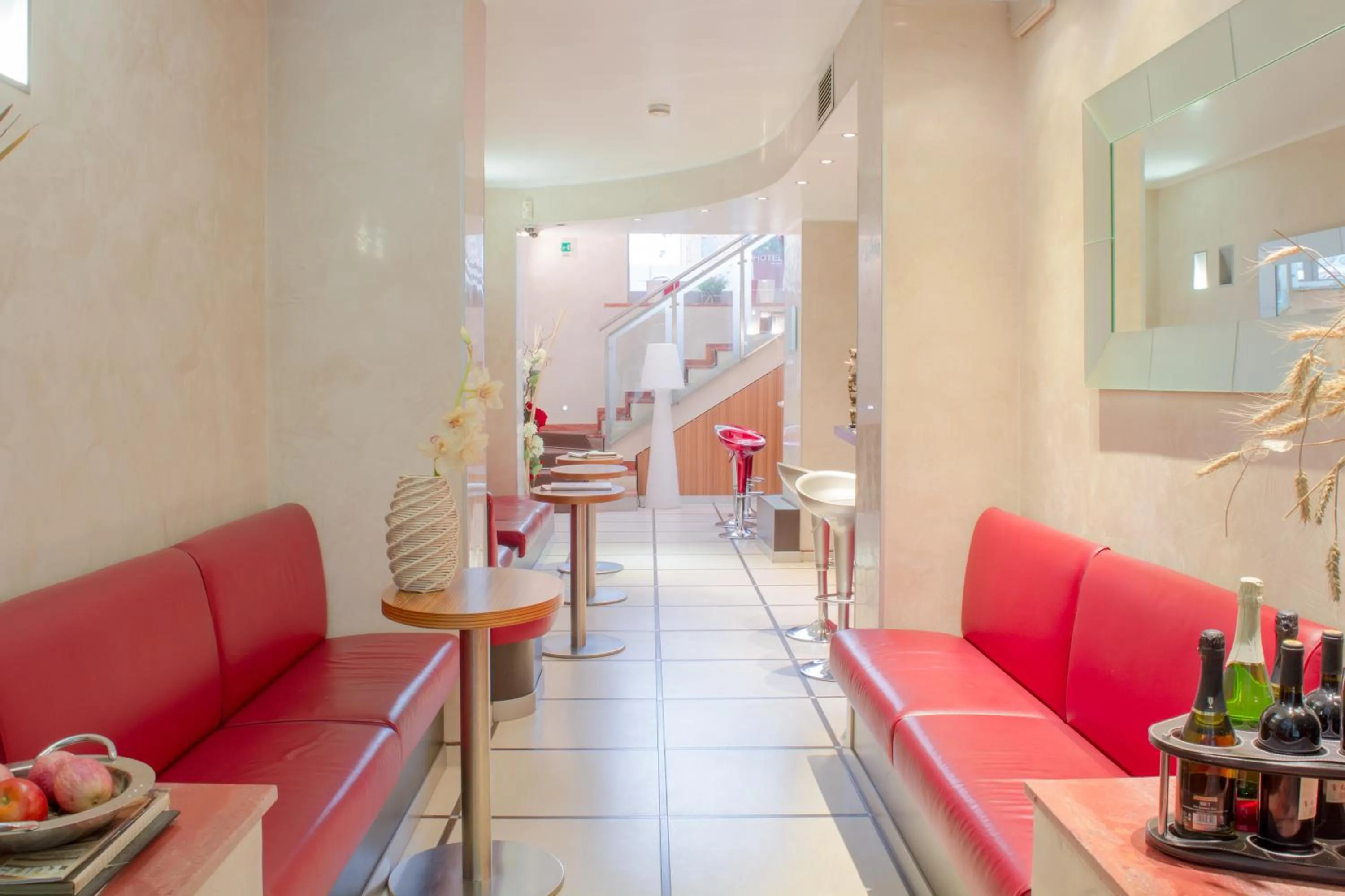 Communal lounge/ TV room in Hotel Susa