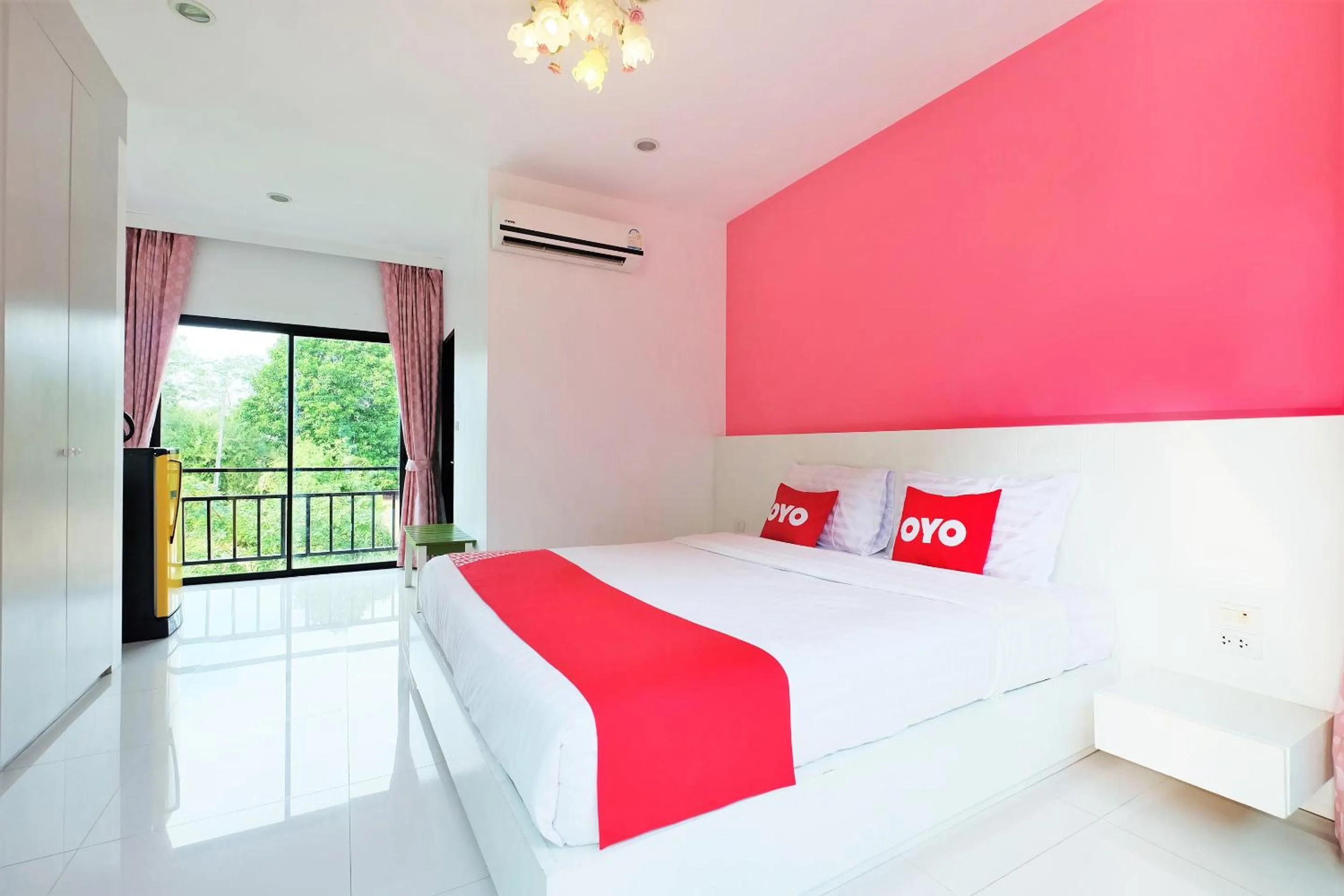 Bedroom, Bed in Tina Boutique Resort