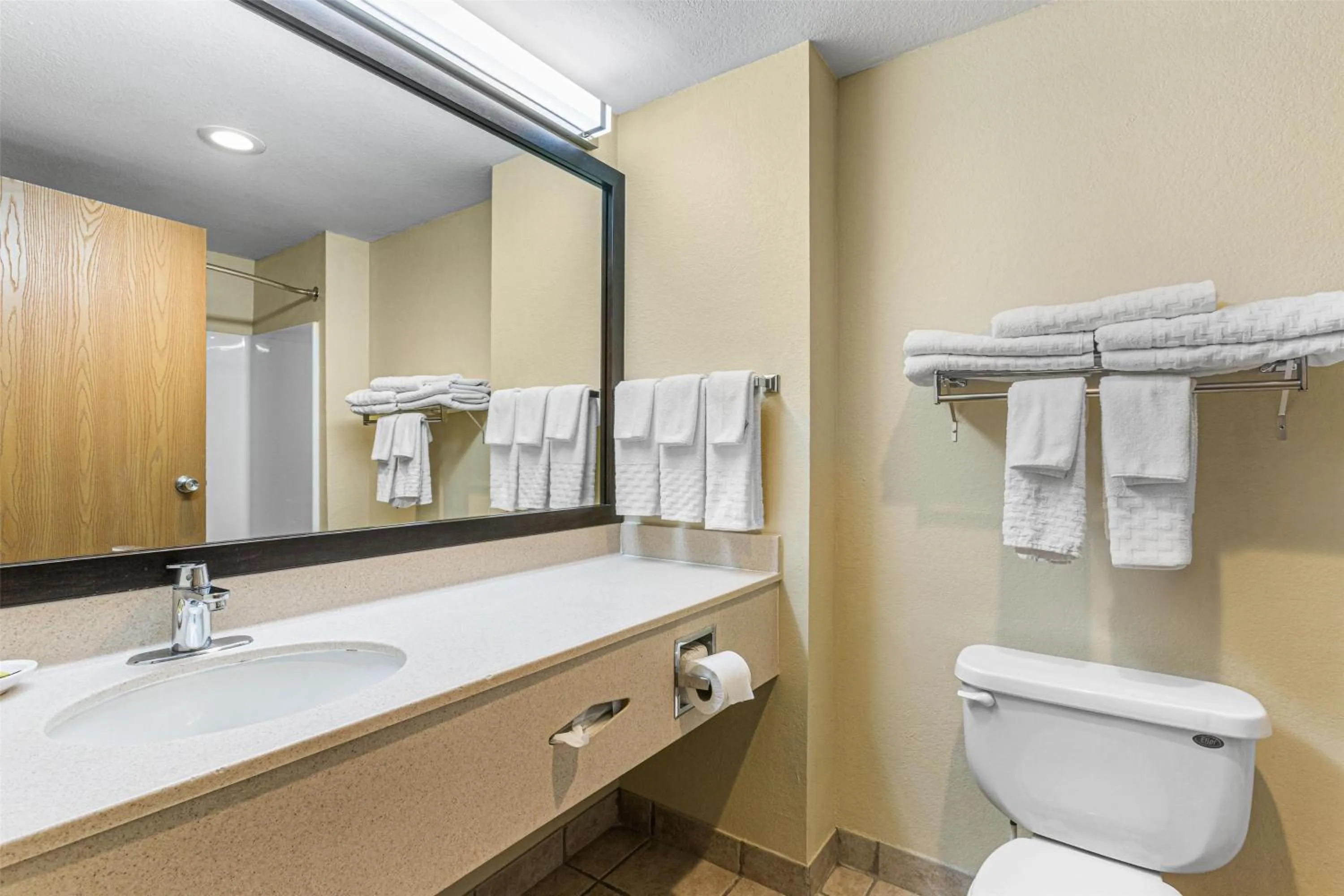 Bathroom in Best Western Plus Ruidoso Inn