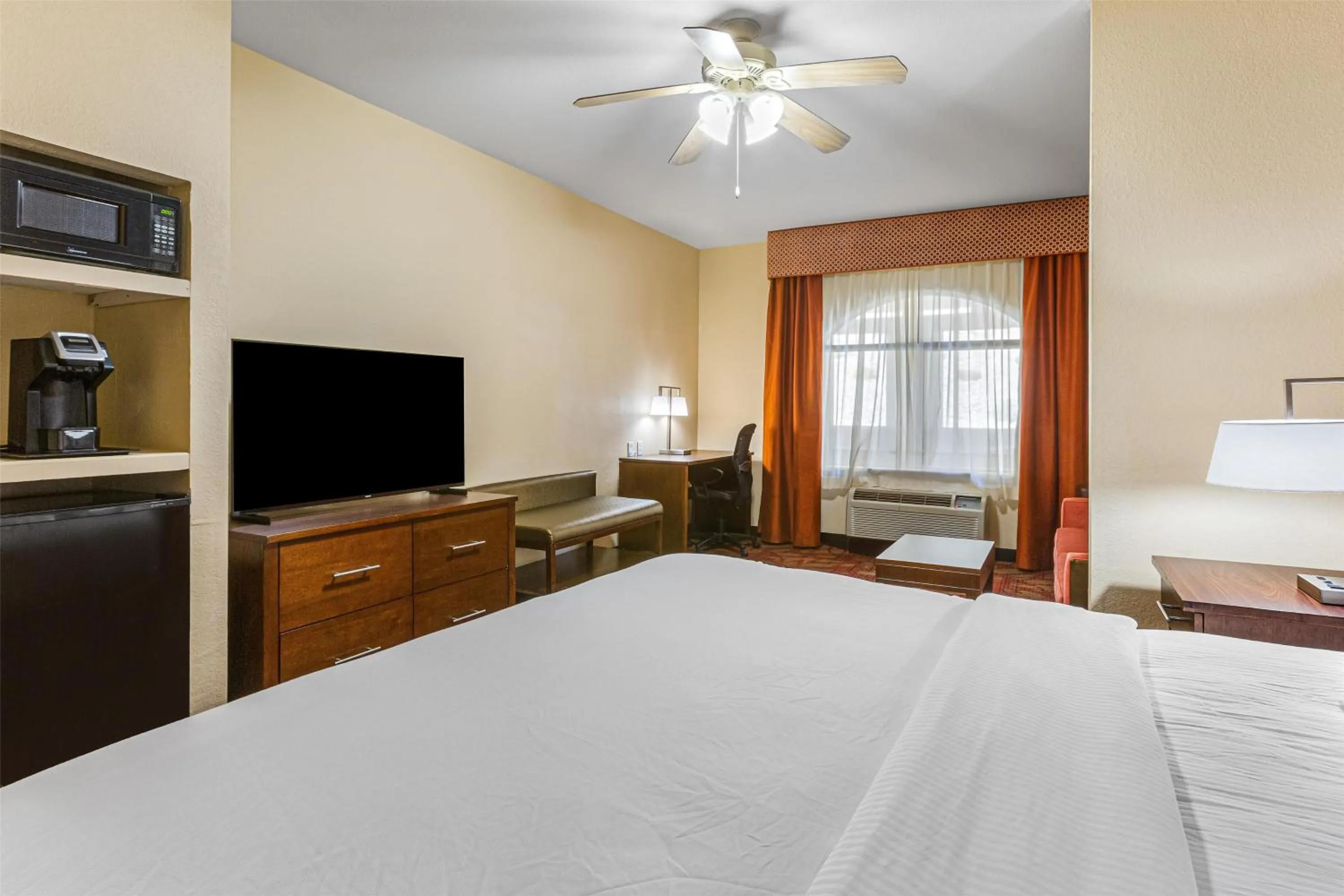 Bedroom, Bed in Best Western Plus Ruidoso Inn