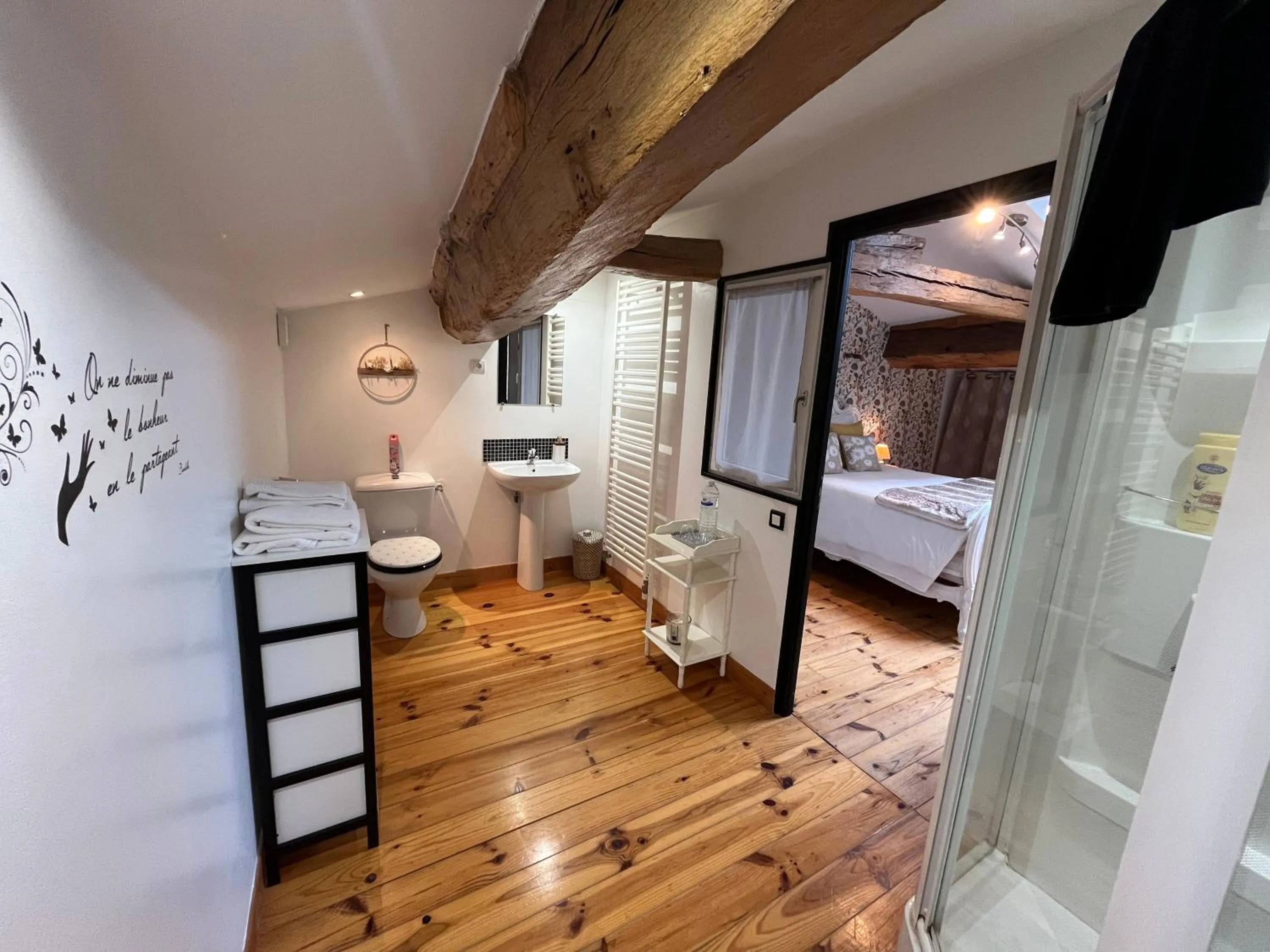 Bed in Les Bruyeres Chambres dhotes et Gite