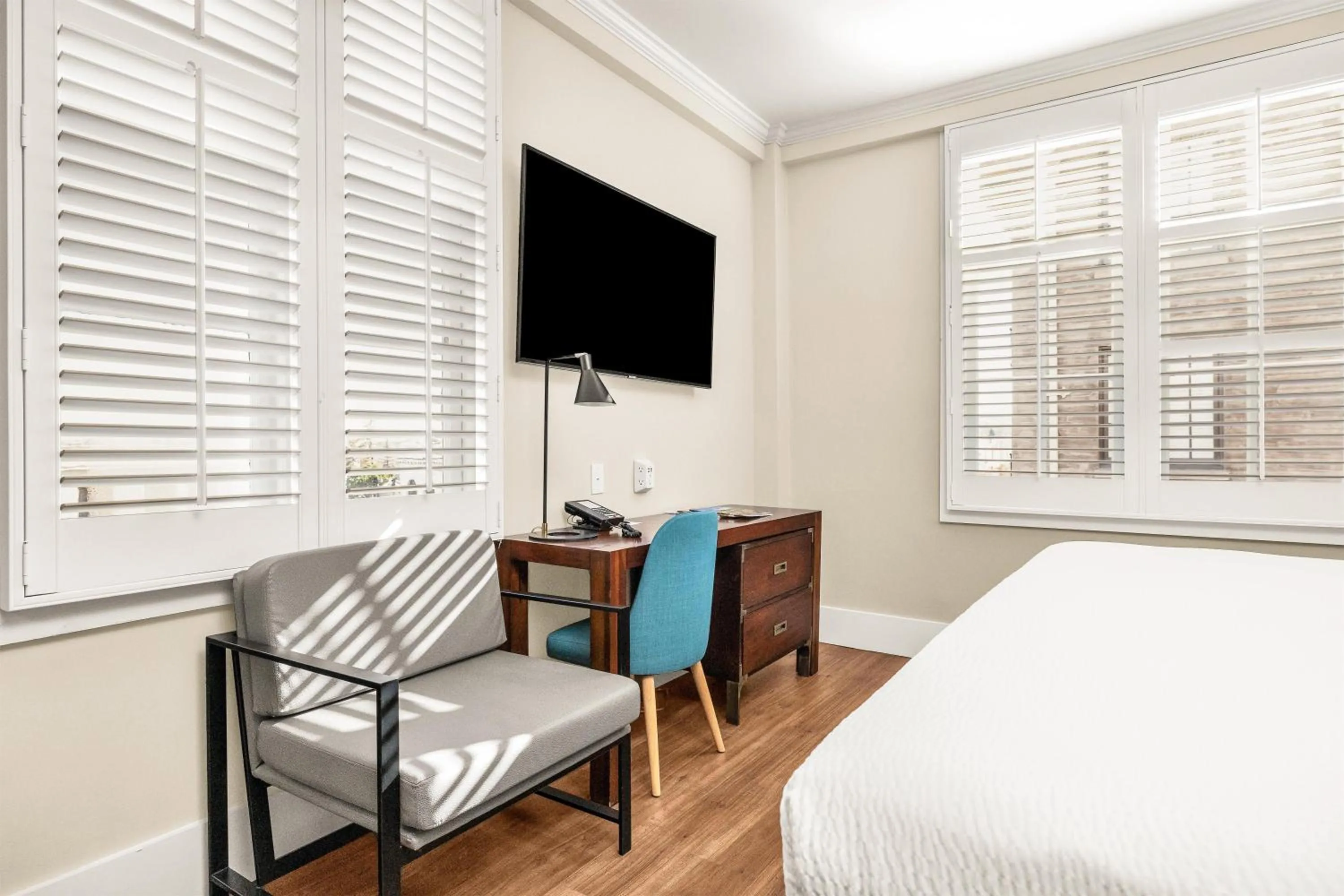 Bedroom, Bed in Hotel Petaluma, Tapestry Collection by Hilton