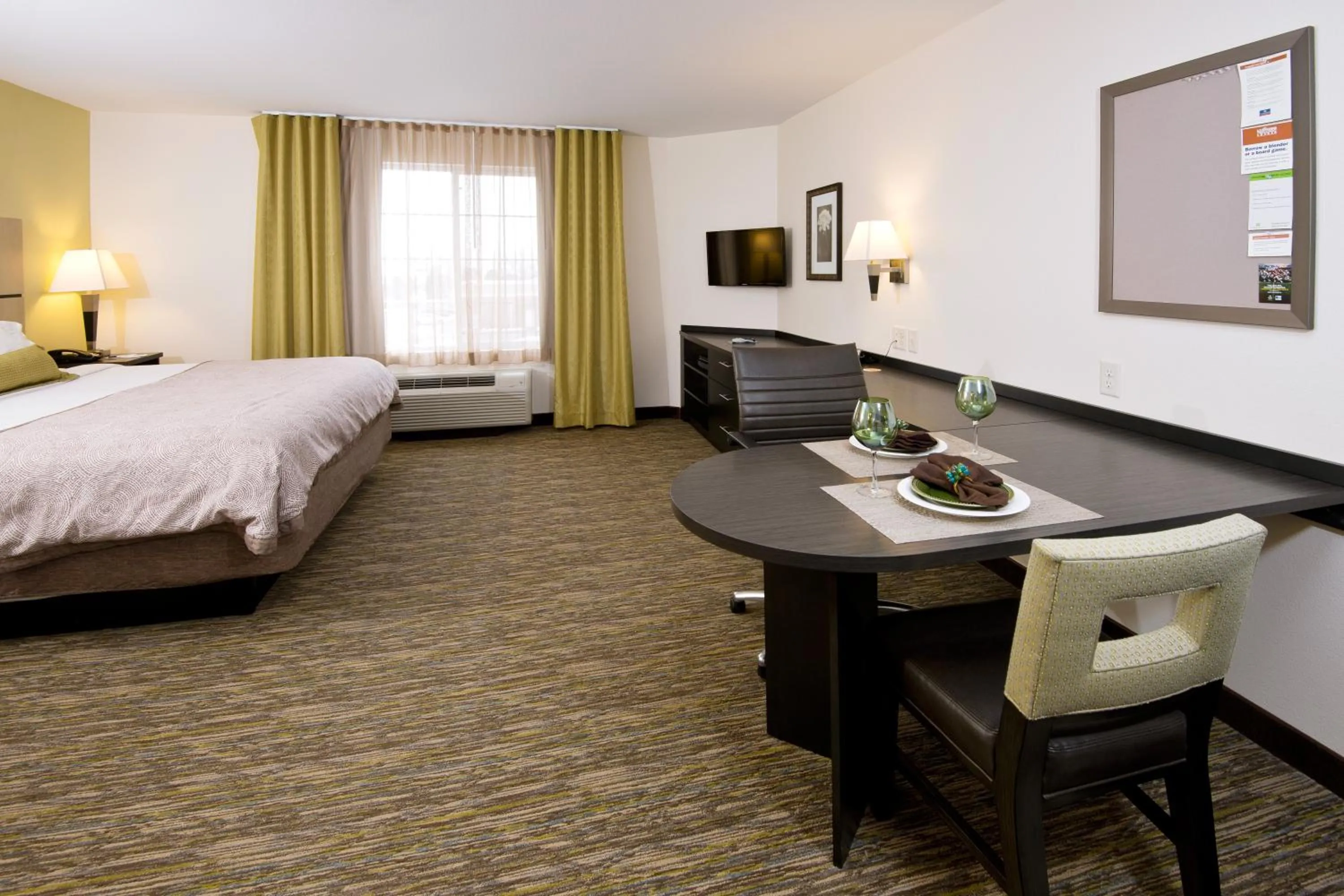 Photo of the whole room, Bed in Candlewood Suites Greeley by IHG