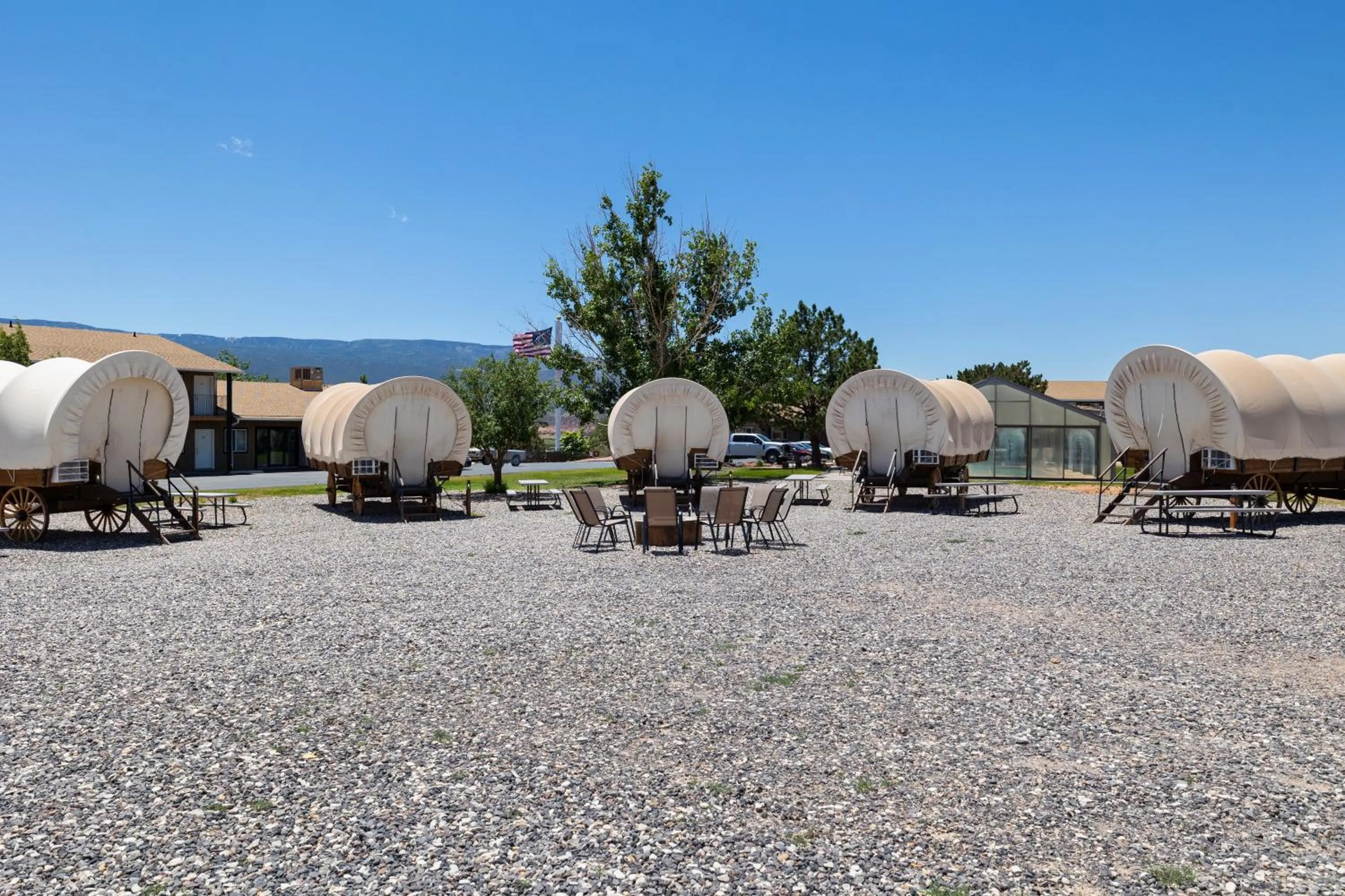 Area and facilities in Broken Spur Inn & Steakhouse