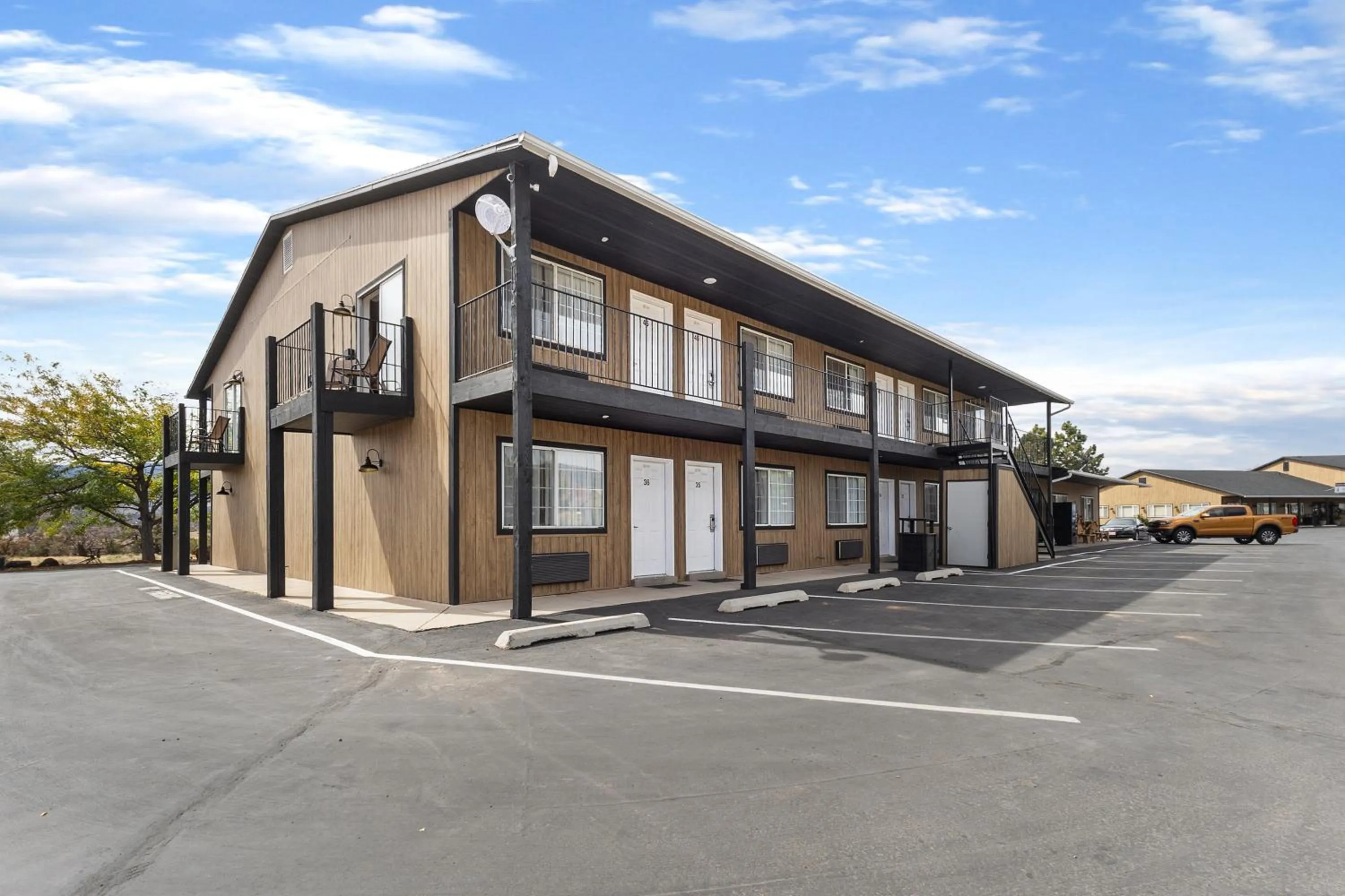 Balcony/Terrace in Broken Spur Inn & Steakhouse