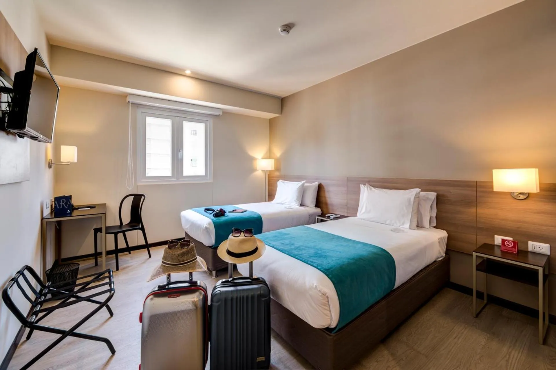 Bed in Arawi Miraflores Express