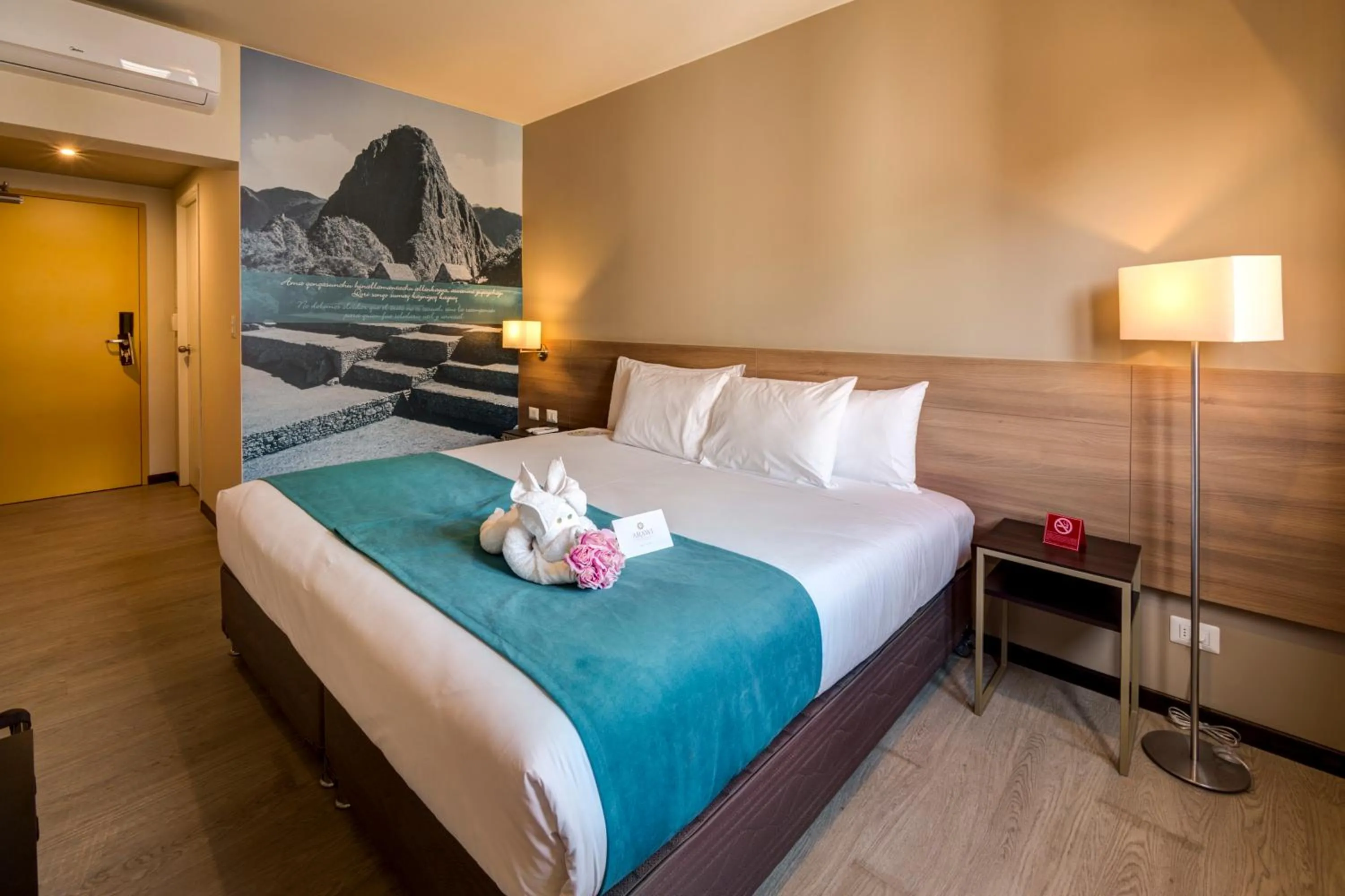 City view, Bed in Arawi Miraflores Express