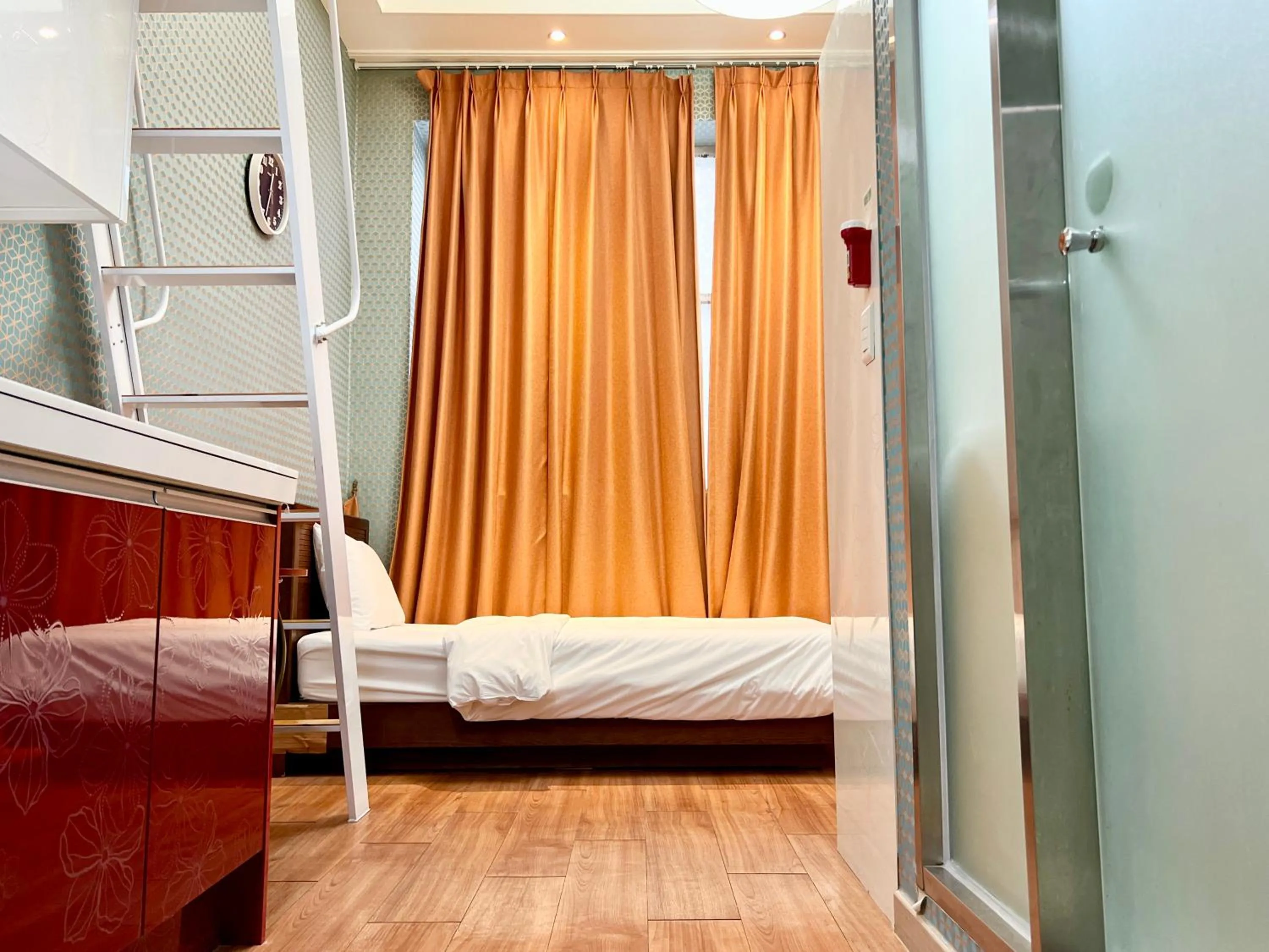 Bed in Myeongdong Merlin Hotel