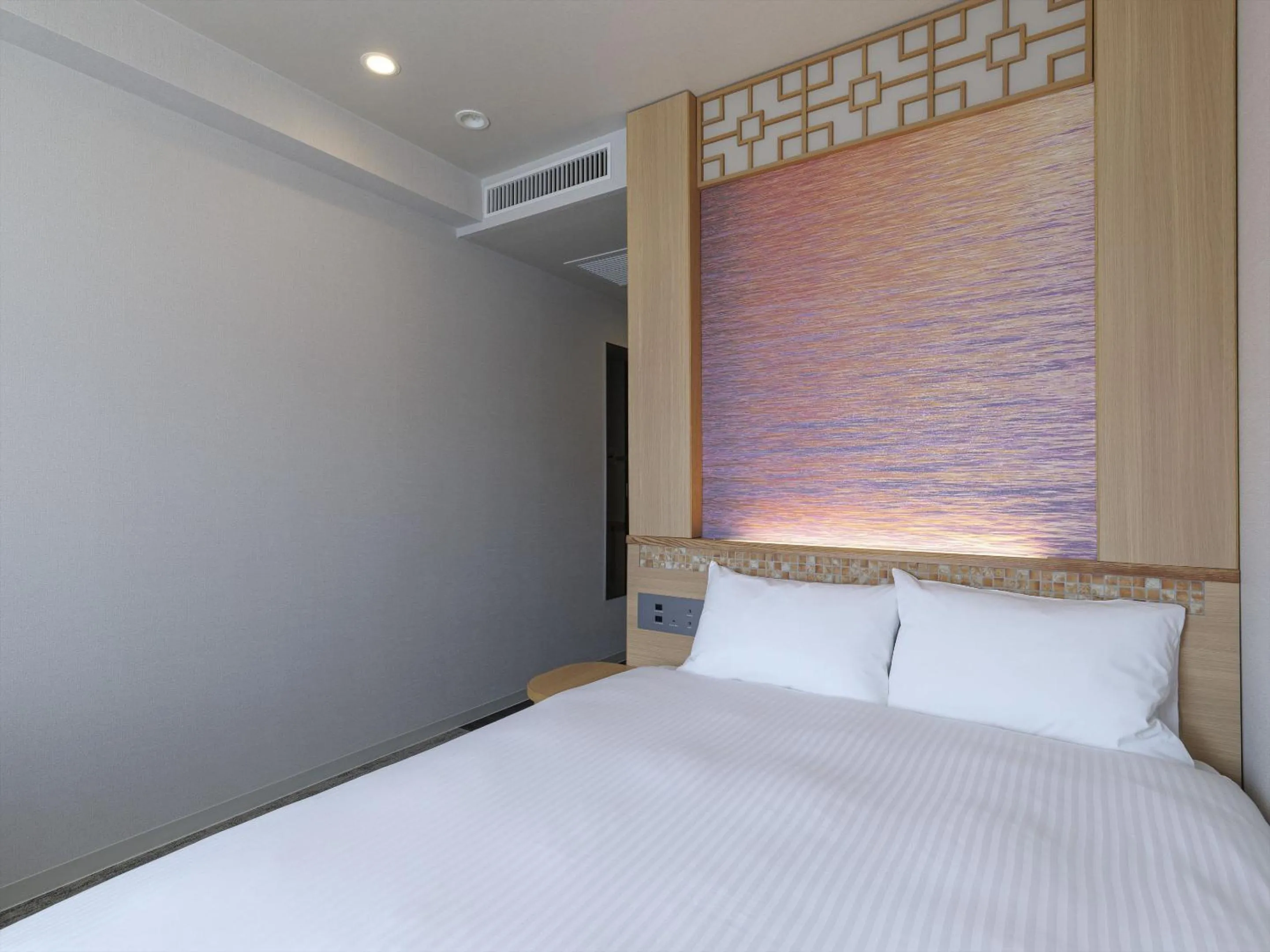 Photo of the whole room, Bed in JR Kyushu Hotel Nagasaki