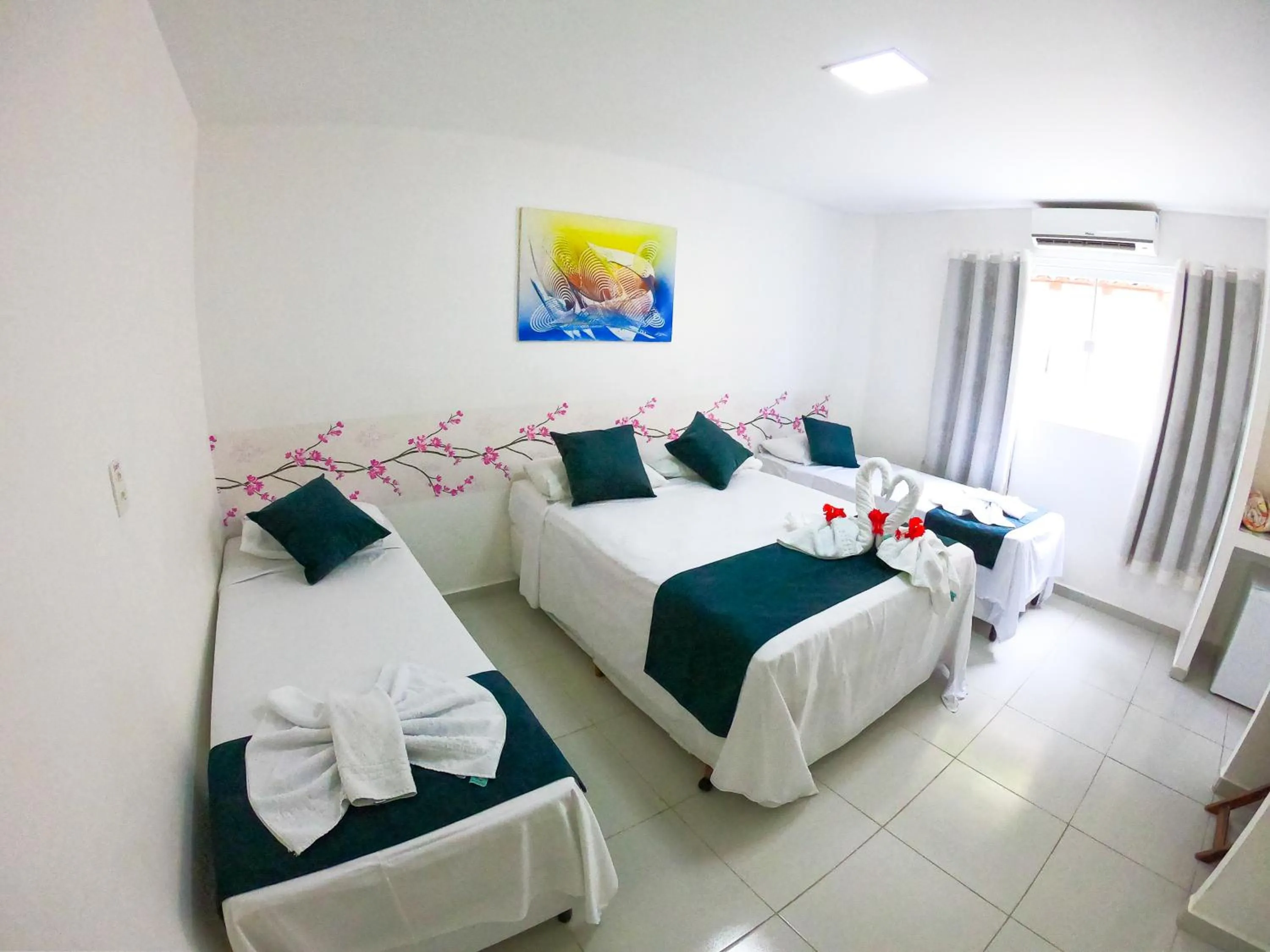 Bed in Pousada Sereia do Porto