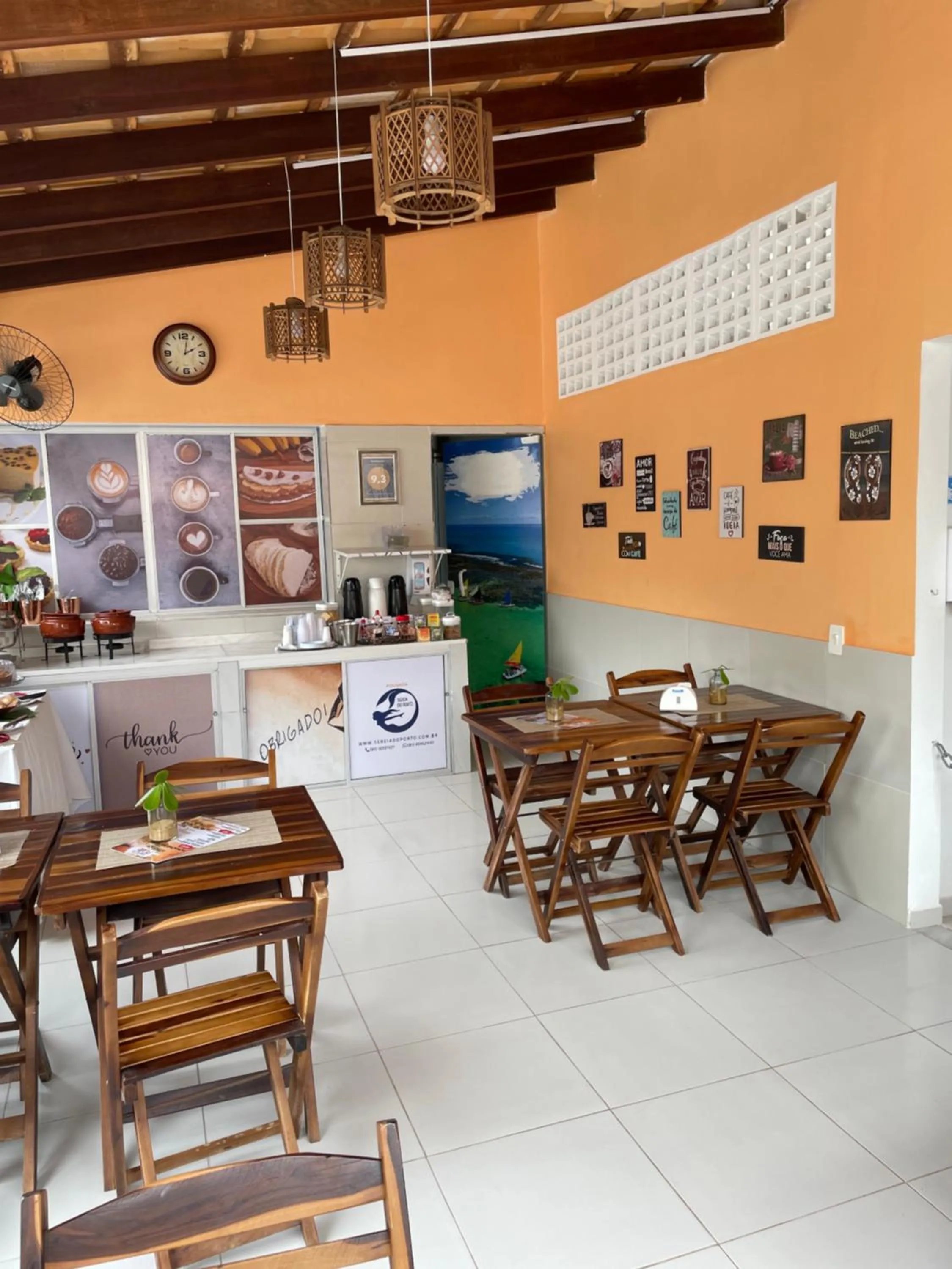 Restaurant/places to eat in Pousada Sereia do Porto