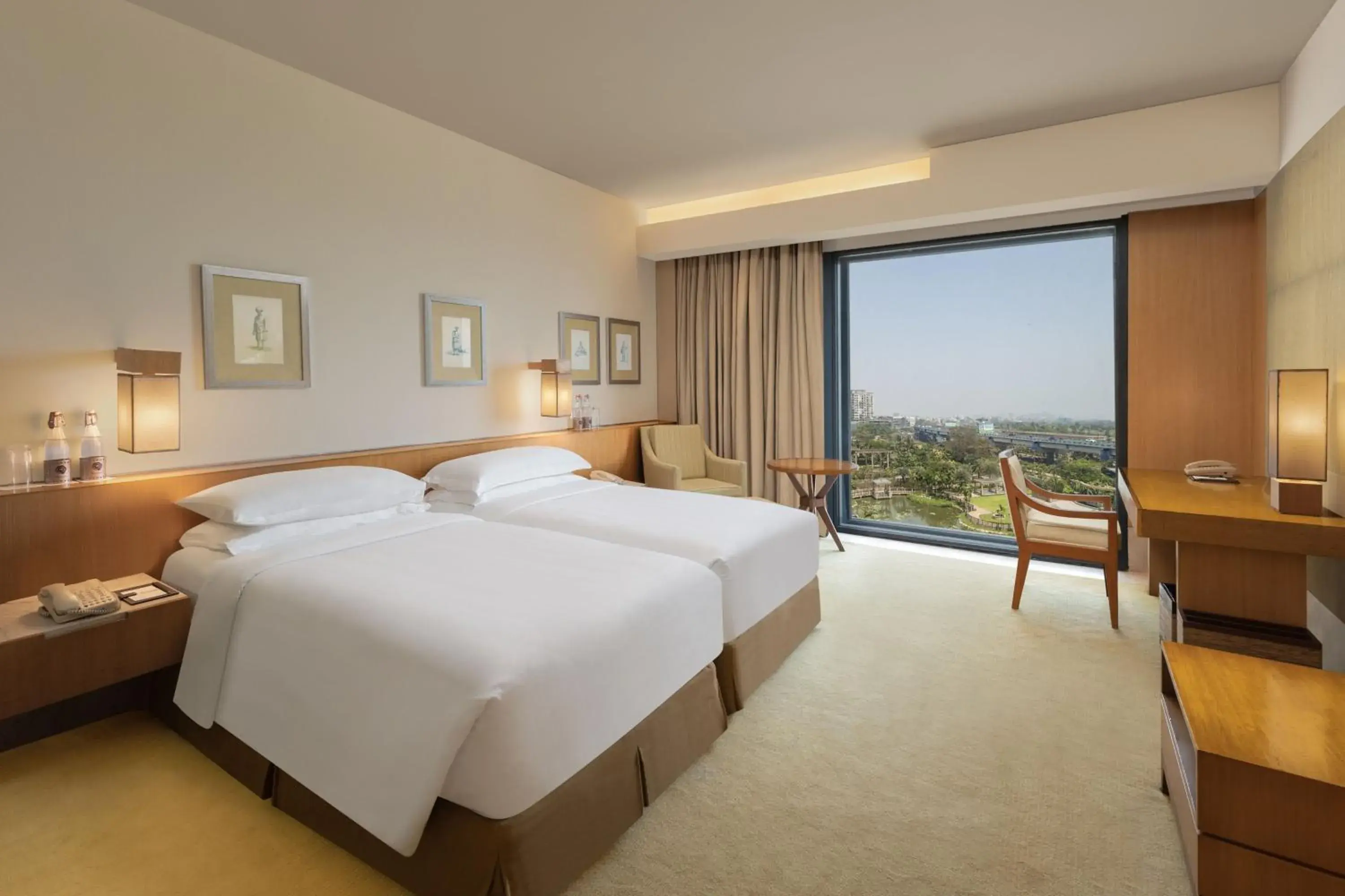 Executive Club Exclusive, Guest room, City view - single occupancy in ITC Sonar, a Luxury Collection Hotel, Kolkata Executive Club Exclusive, Guest room, City view - single occupancy in ITC Sonar, a Luxury Collection Hotel, Kolkata