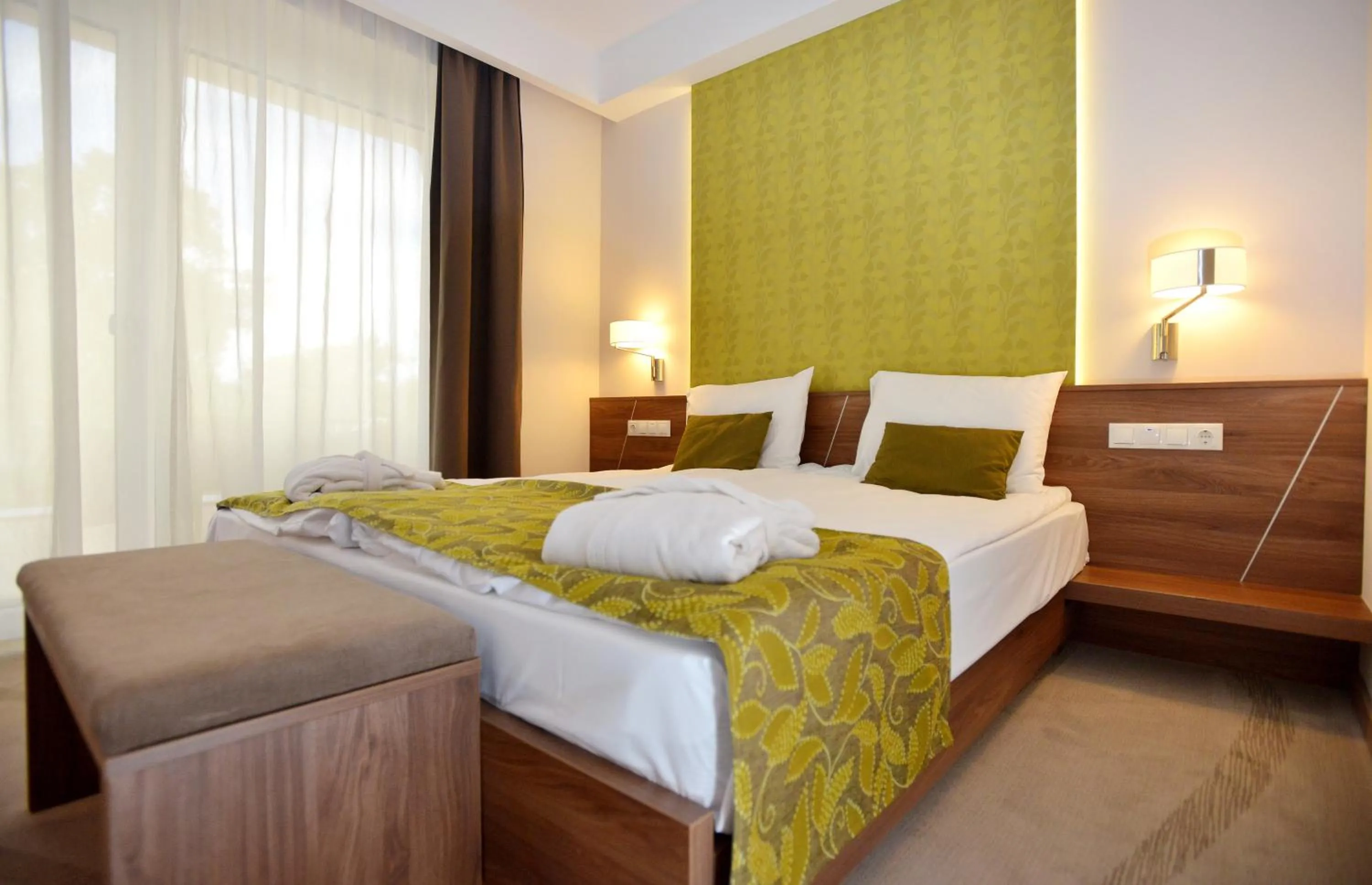 Bedroom, Bed in Imola Hotel Platán