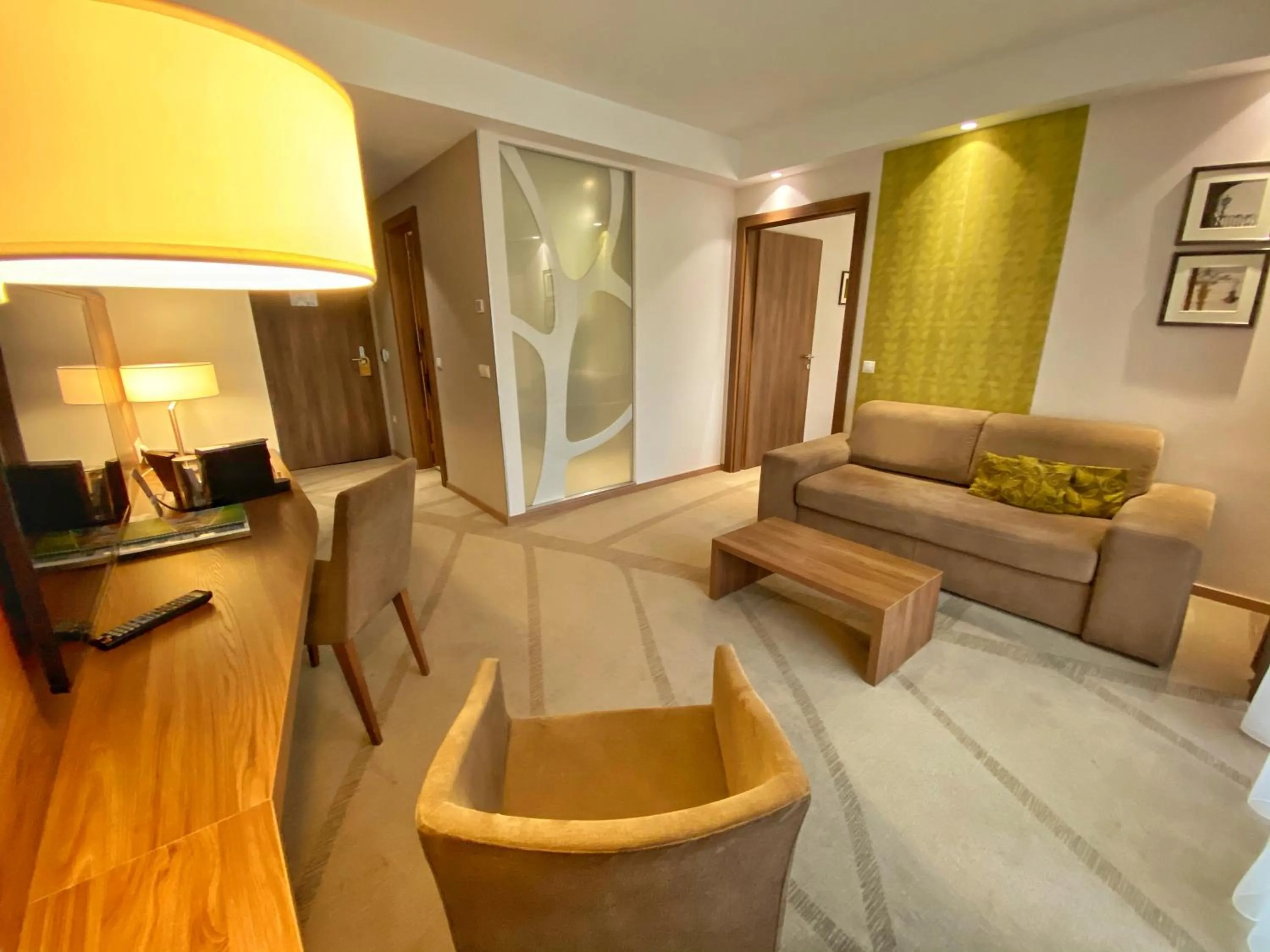 Living room in Imola Hotel Platán