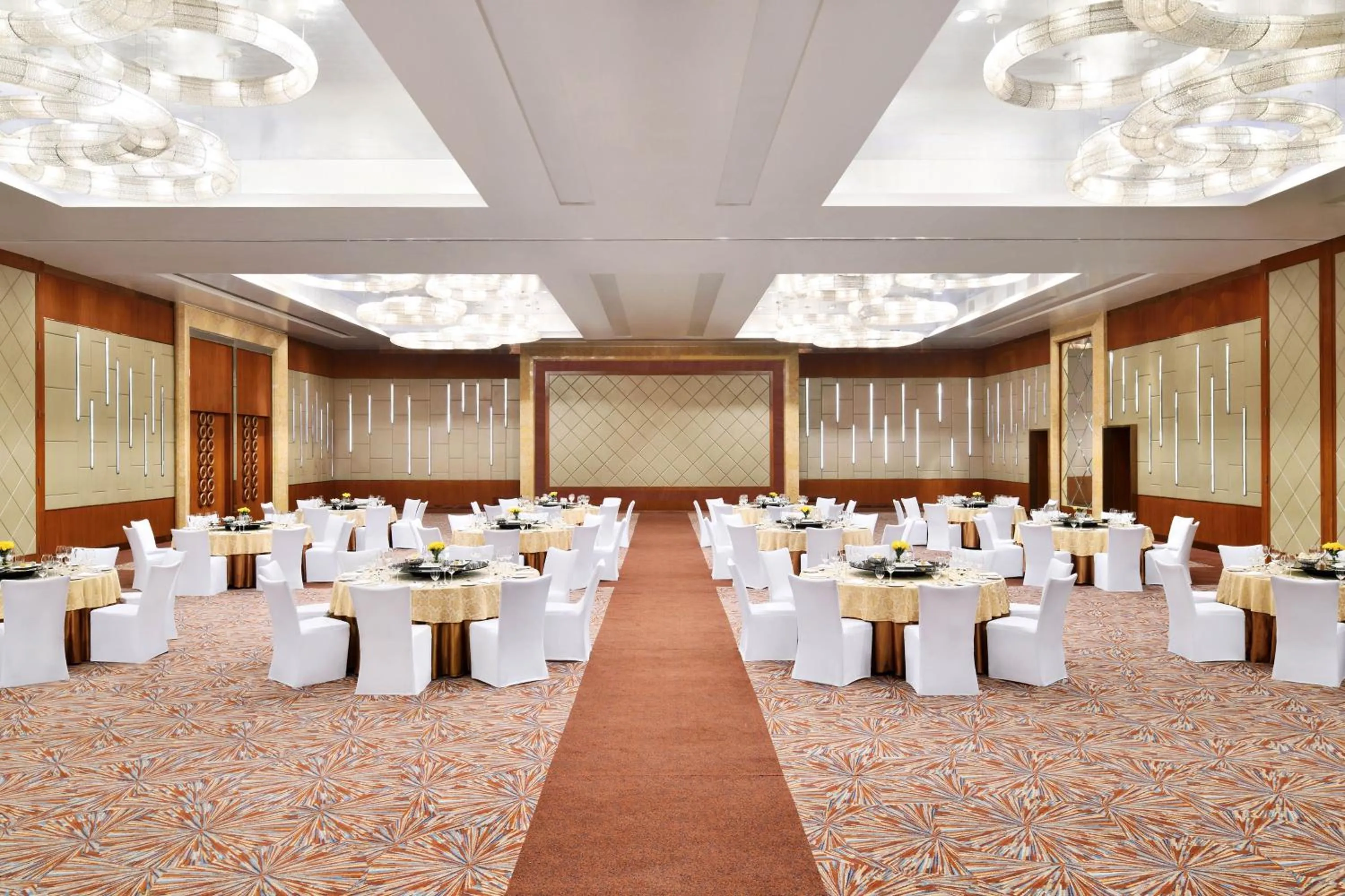 Meeting/conference room in Sheraton Grand Bangalore Hotel at Brigade Gateway