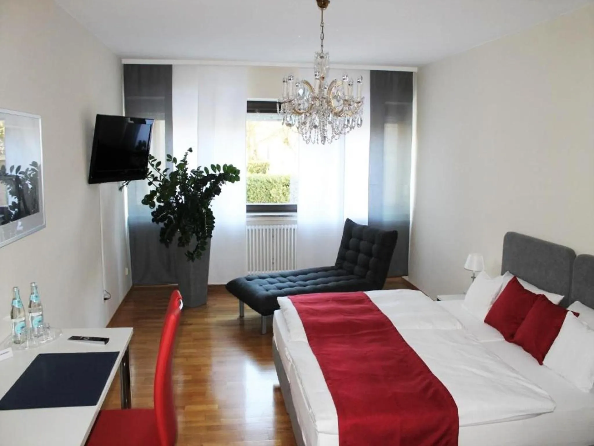 Bed in Hotel garni Bellevue