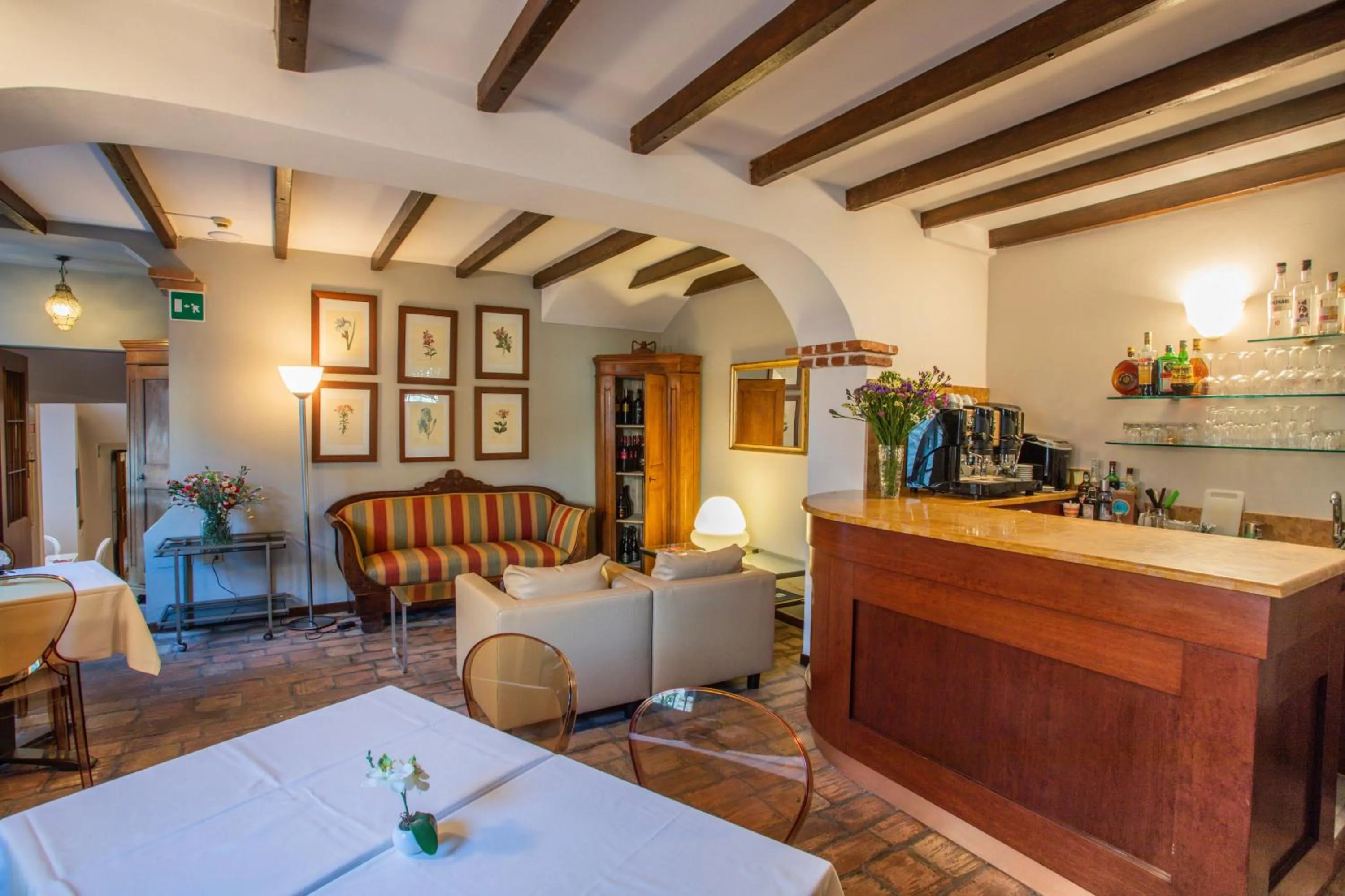 Restaurant/places to eat in Hotel Degli Oleandri
