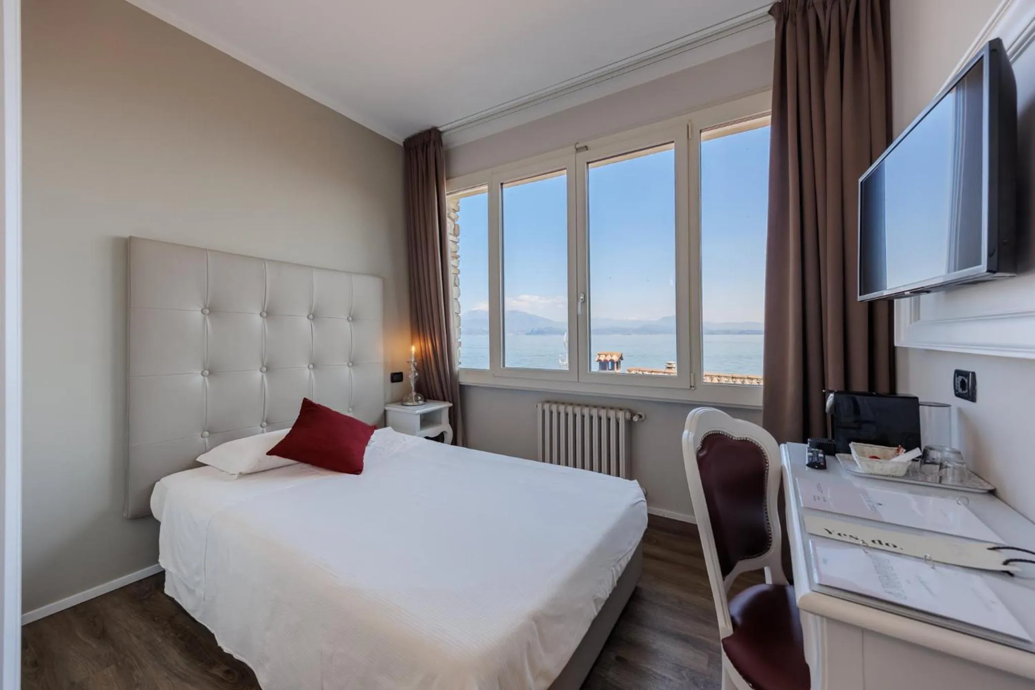 Photo of the whole room, Bed in Hotel Degli Oleandri