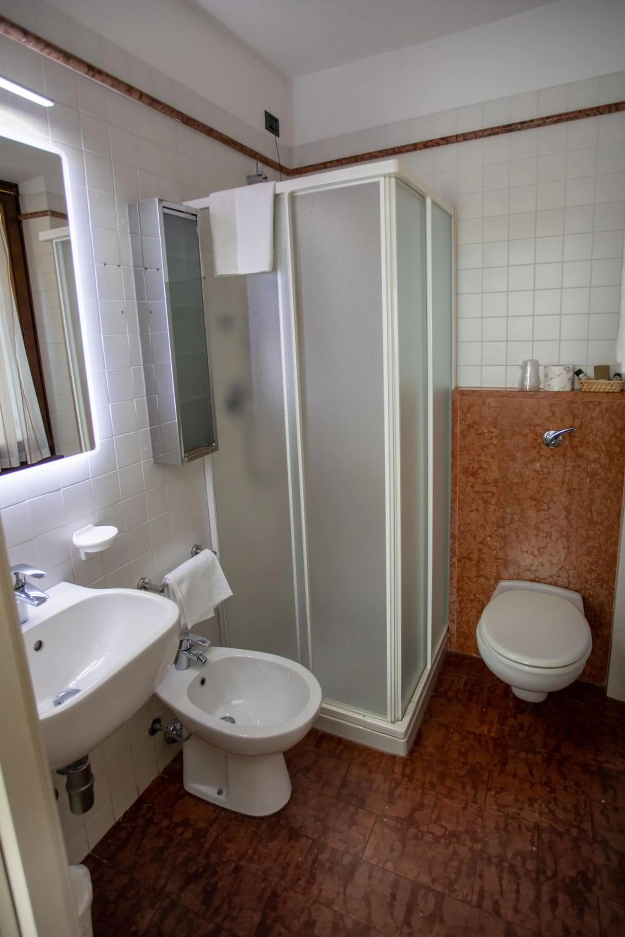 Bathroom in Hotel Degli Oleandri