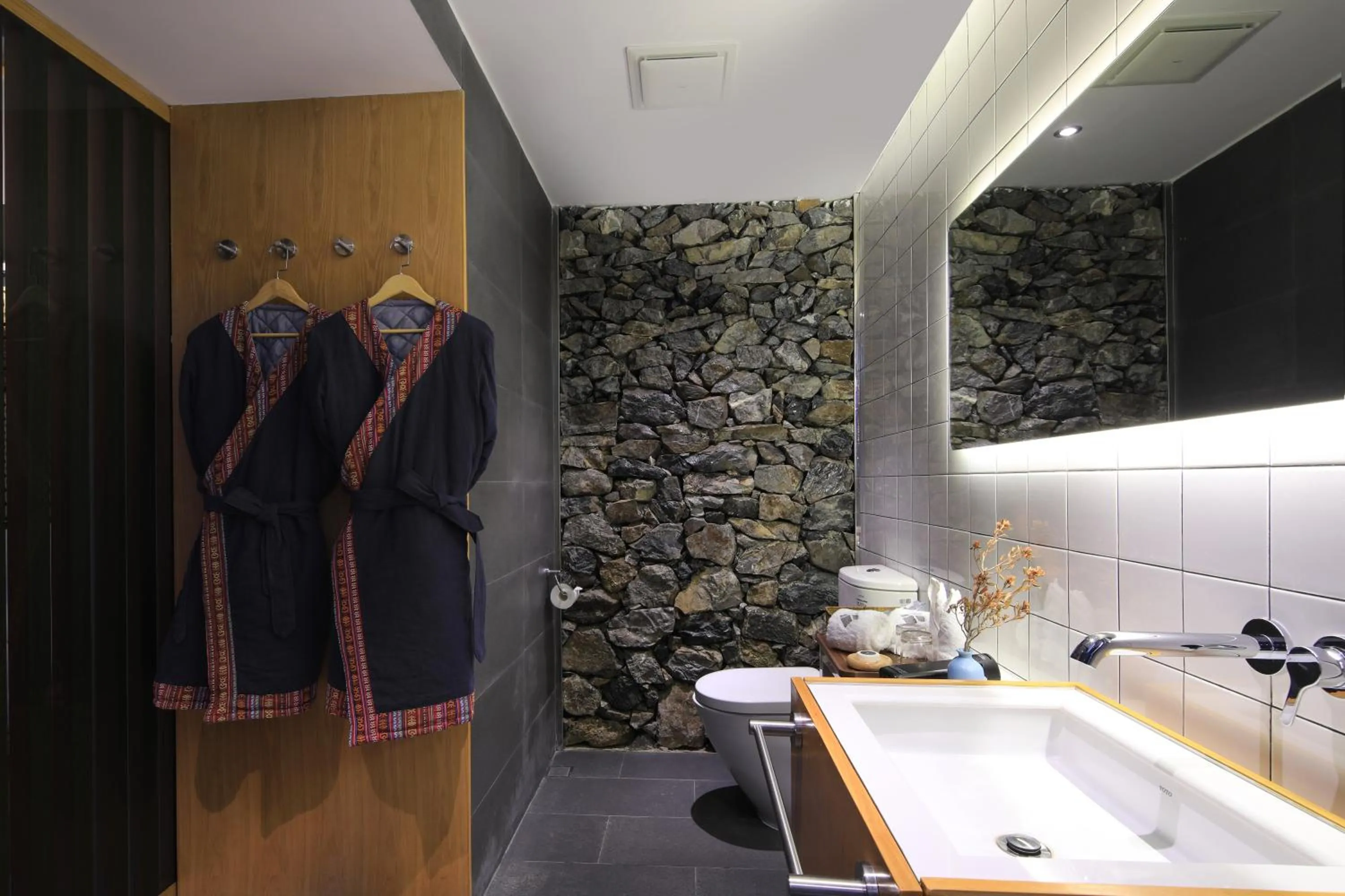 Toilet in The Rock Hotel