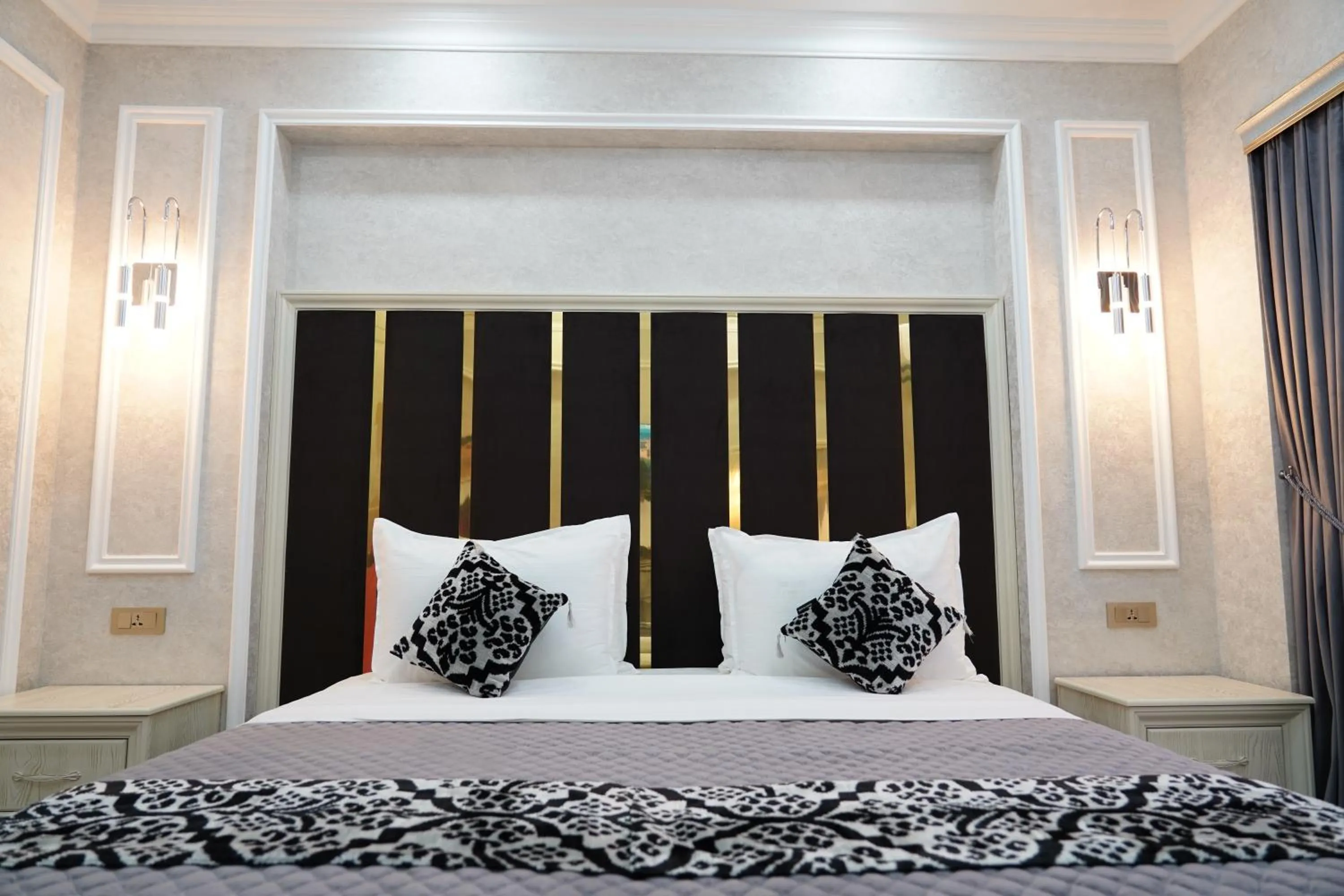 Bed in Shaxzoda Elite Hotel