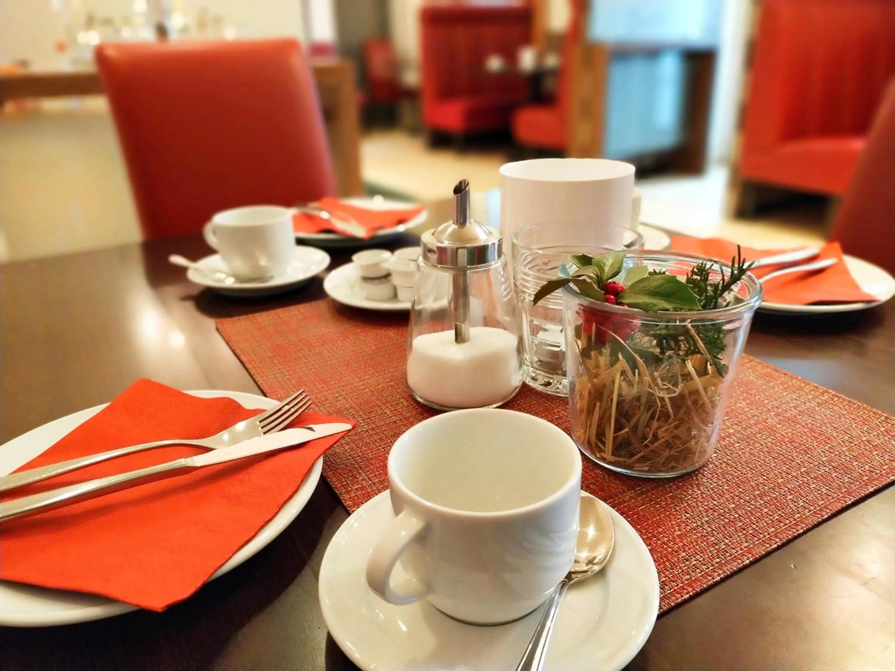 Restaurant/places to eat in Hotel Xtra Gleis