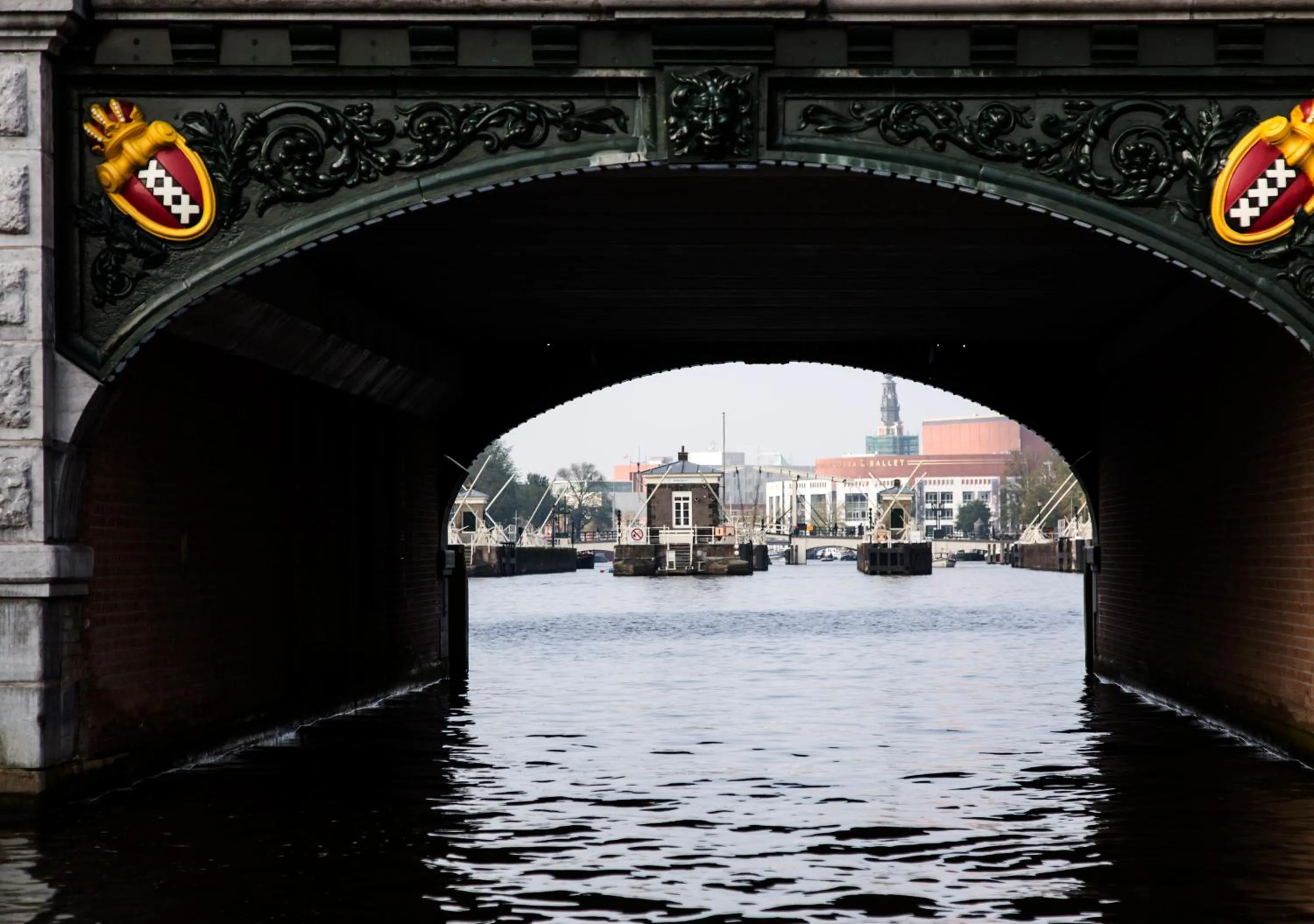 Property building in SWEETS - Amstelschutsluis