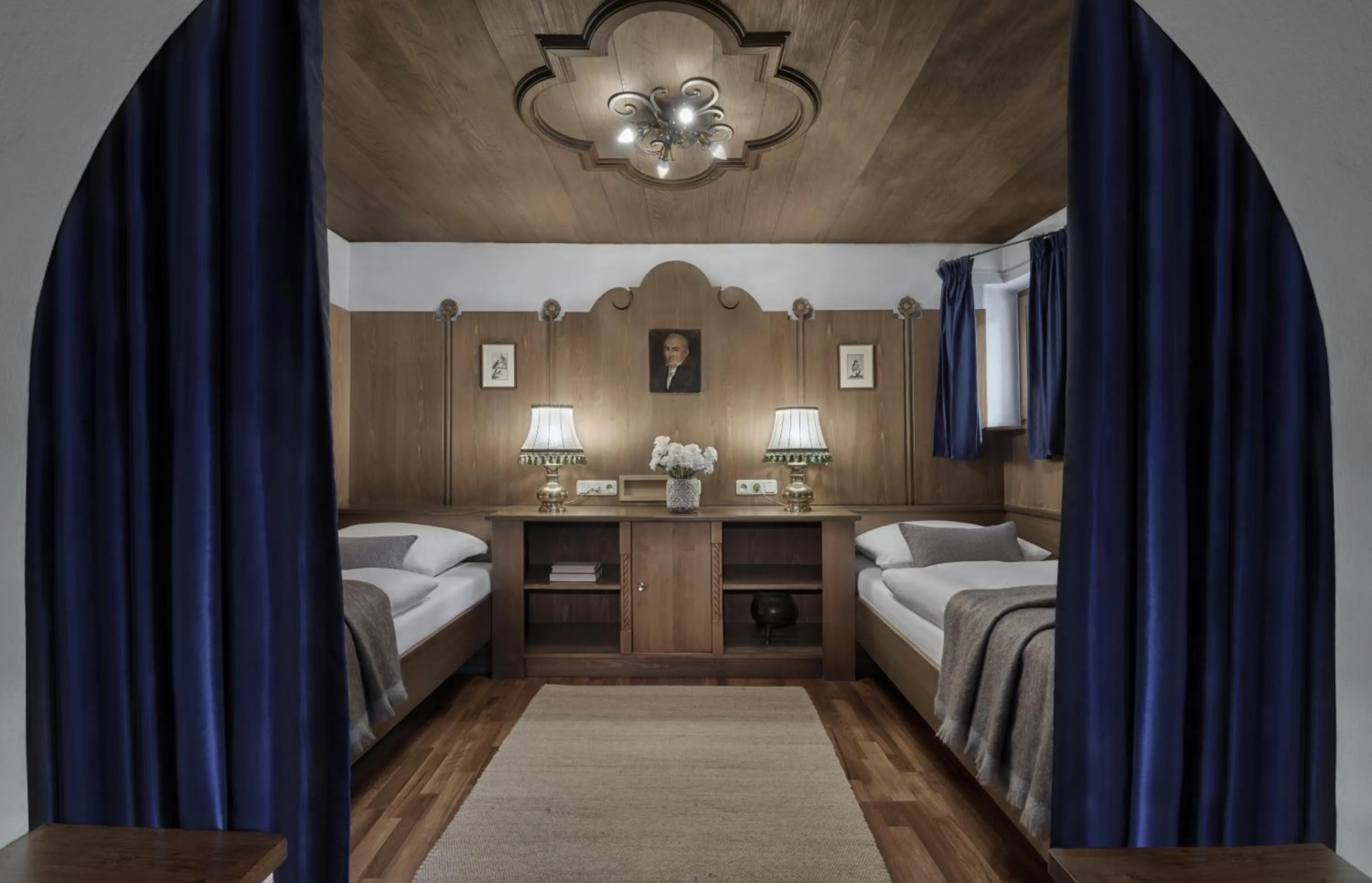 Photo of the whole room, Bed in Hotel Goldener Greif