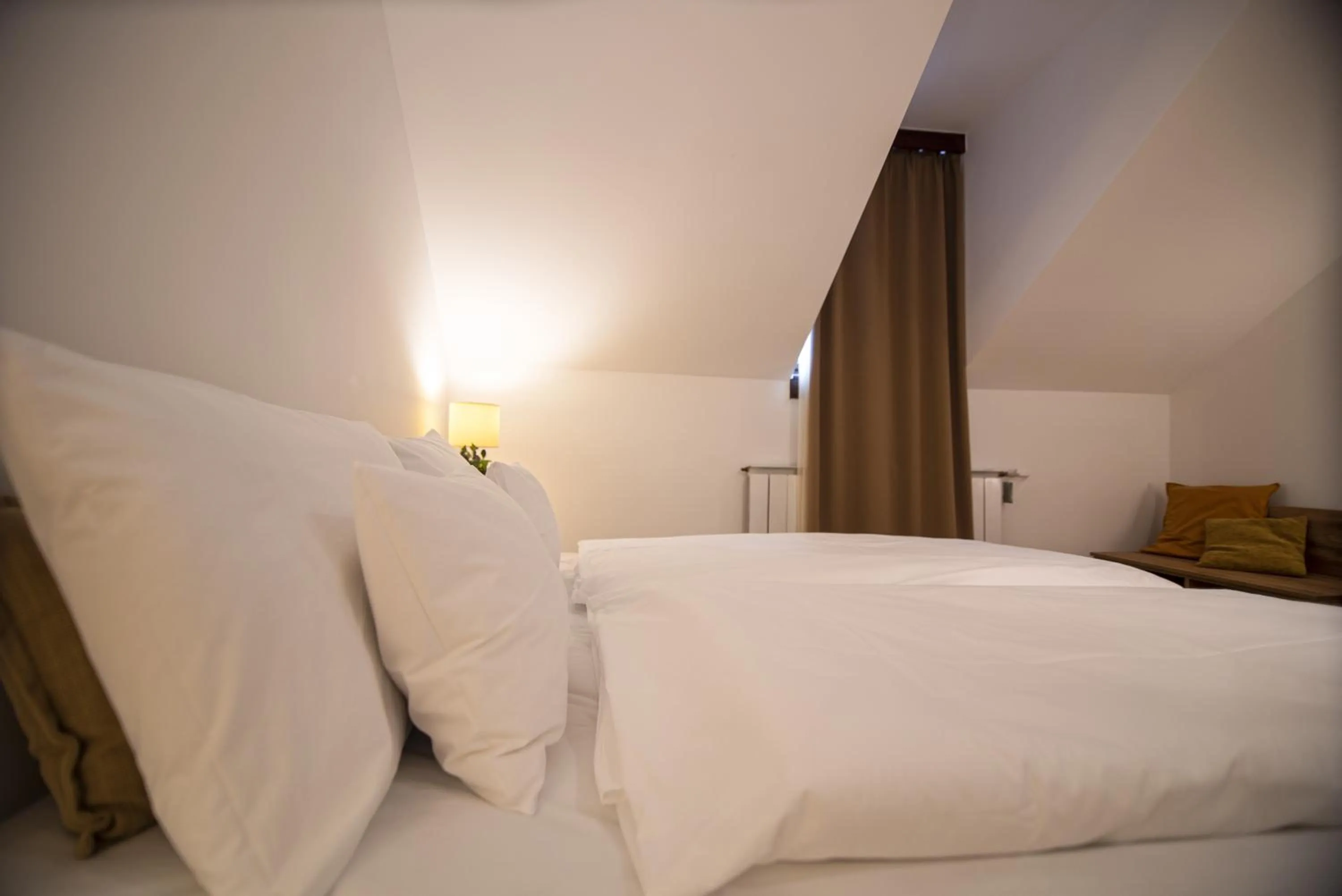 Bed in Jégverem Fogadó