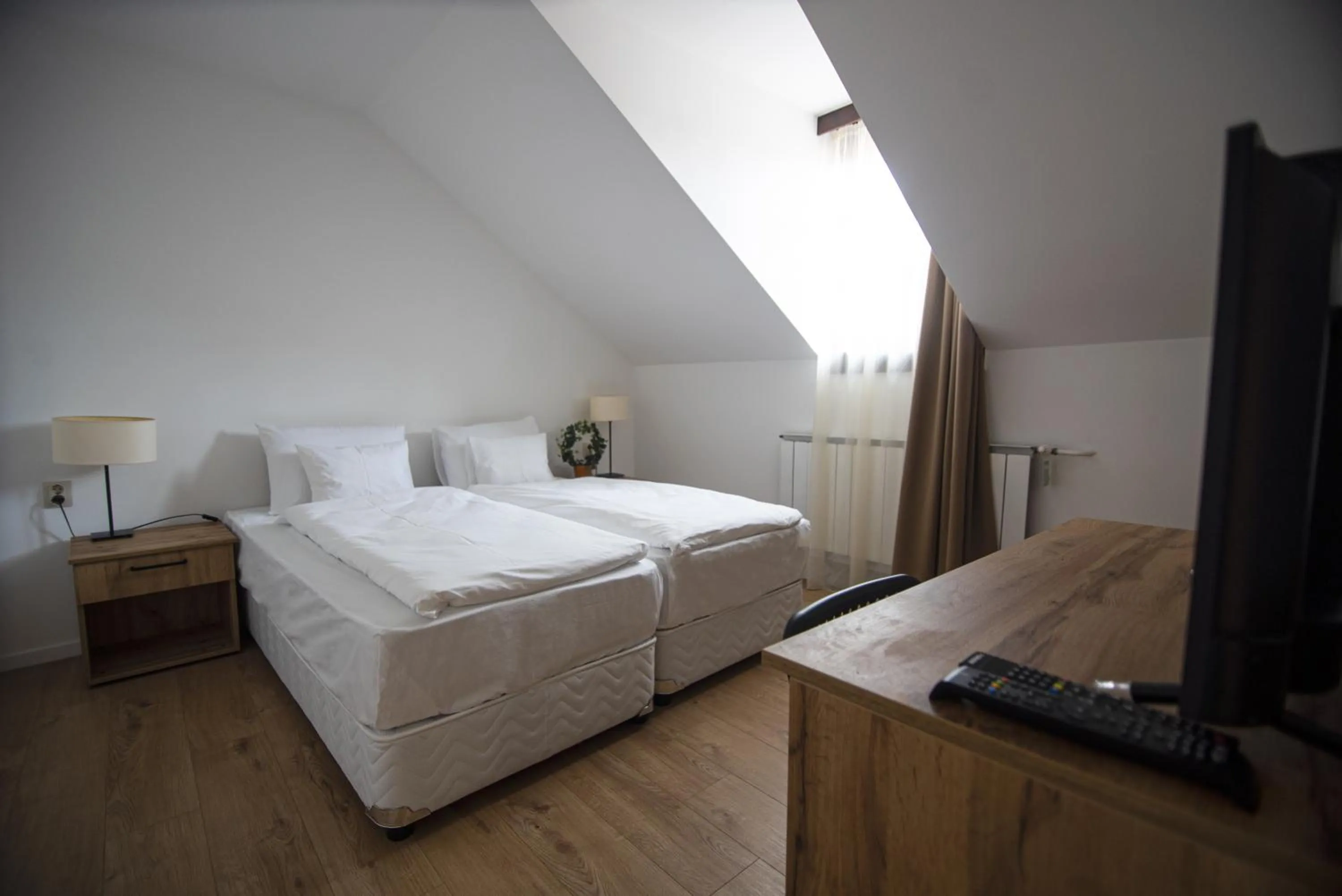 Bed in Jégverem Fogadó