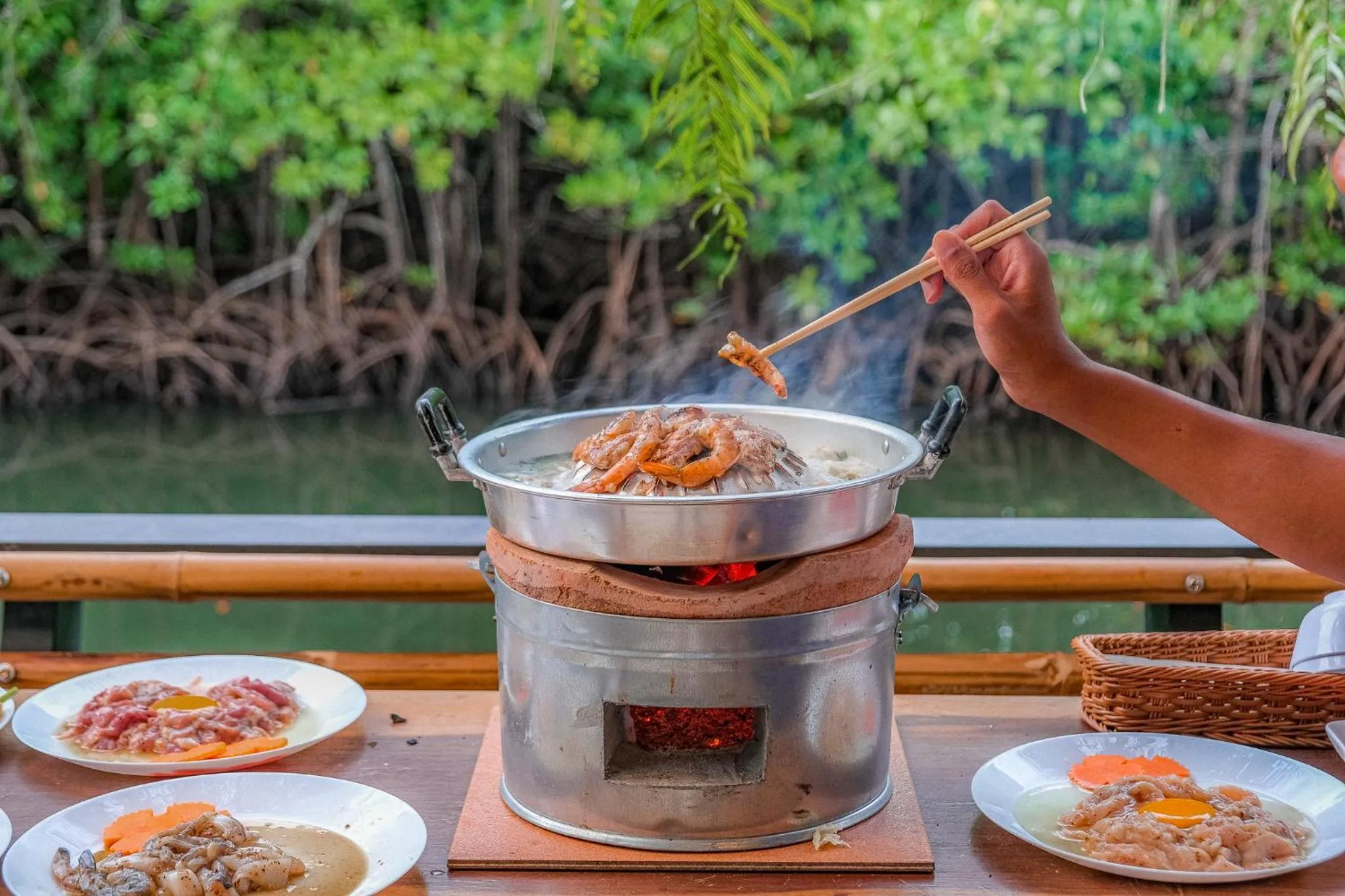 Restaurant/places to eat in Escape Life Koh Kood