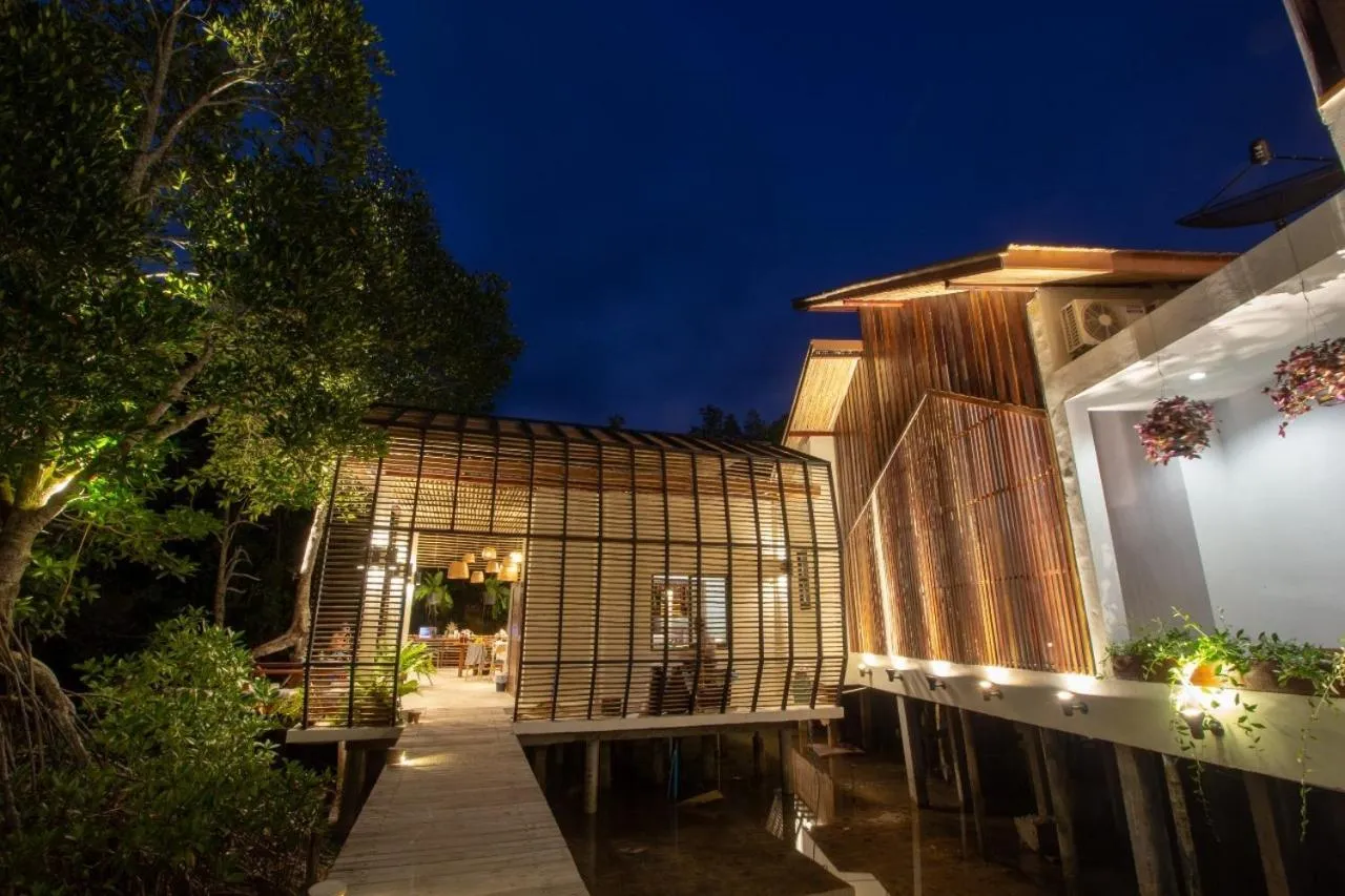 Property building in Escape Life Koh Kood