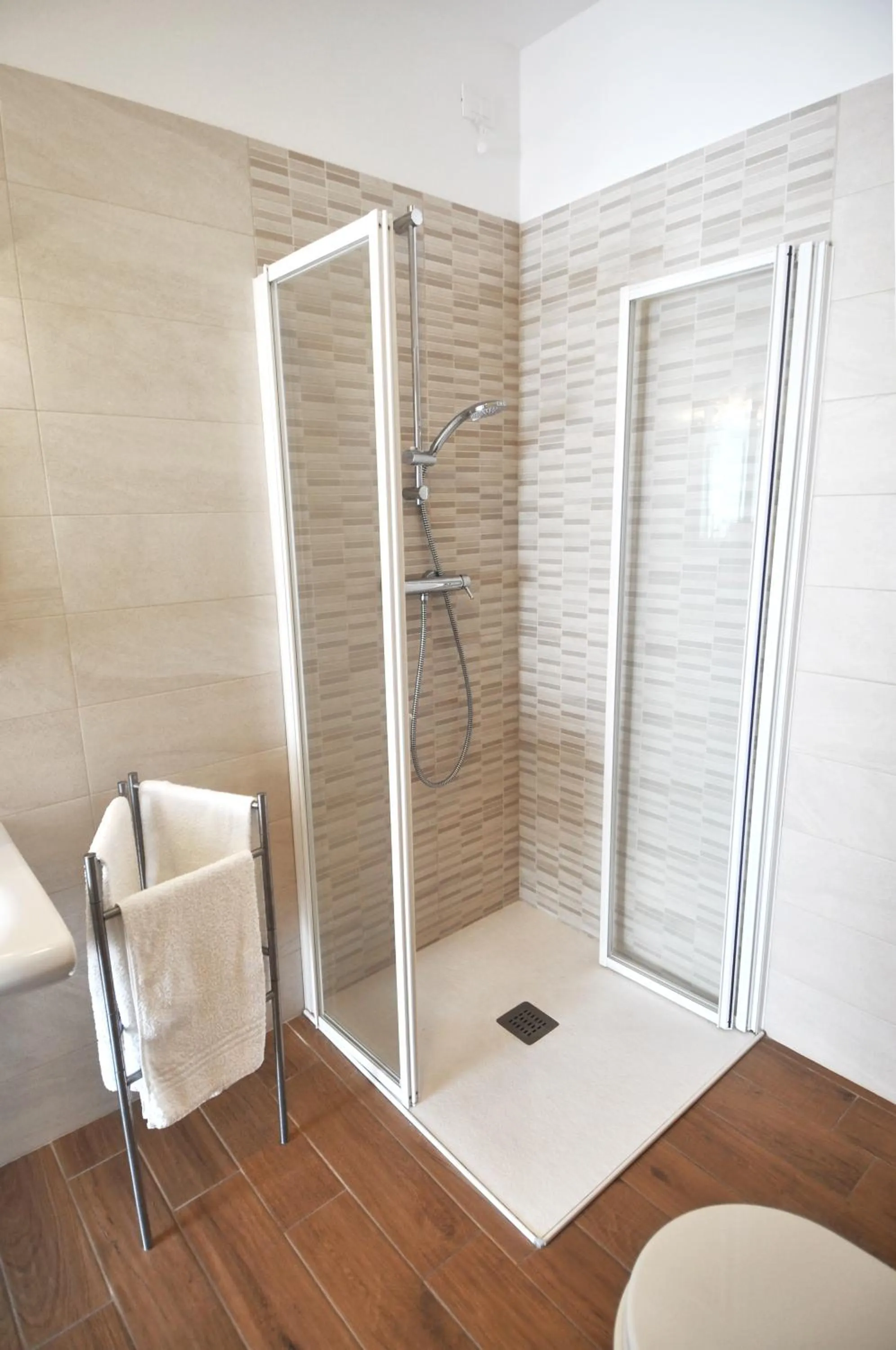 Shower in Villa Serena