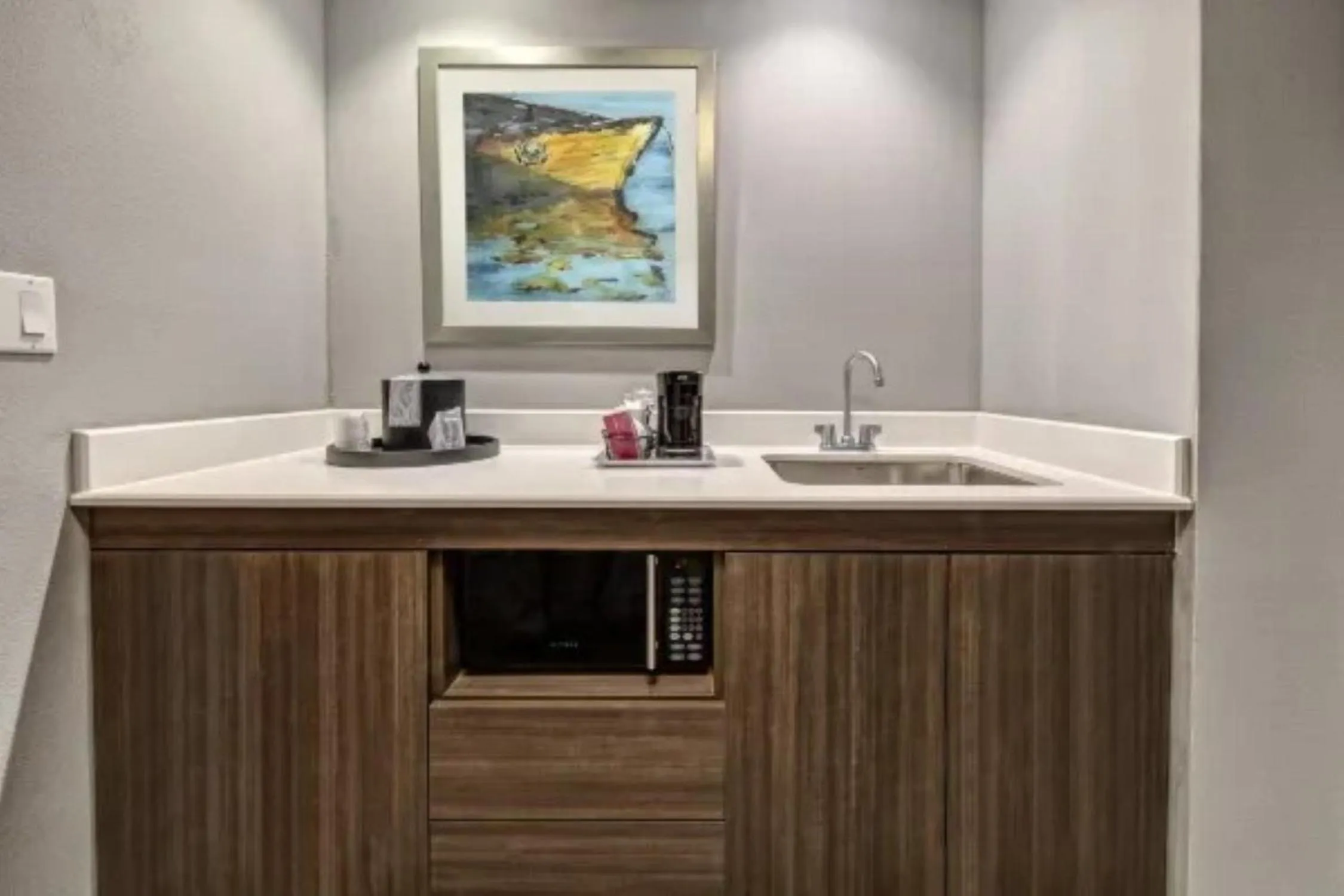 Bathroom in Hampton Inn & Suites San Jose Airport