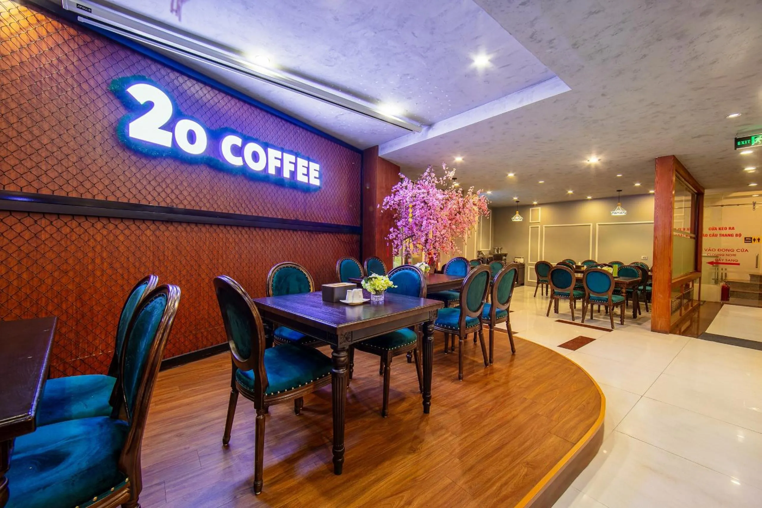 Restaurant/places to eat in Hanoi 20 Hotel & Apartment