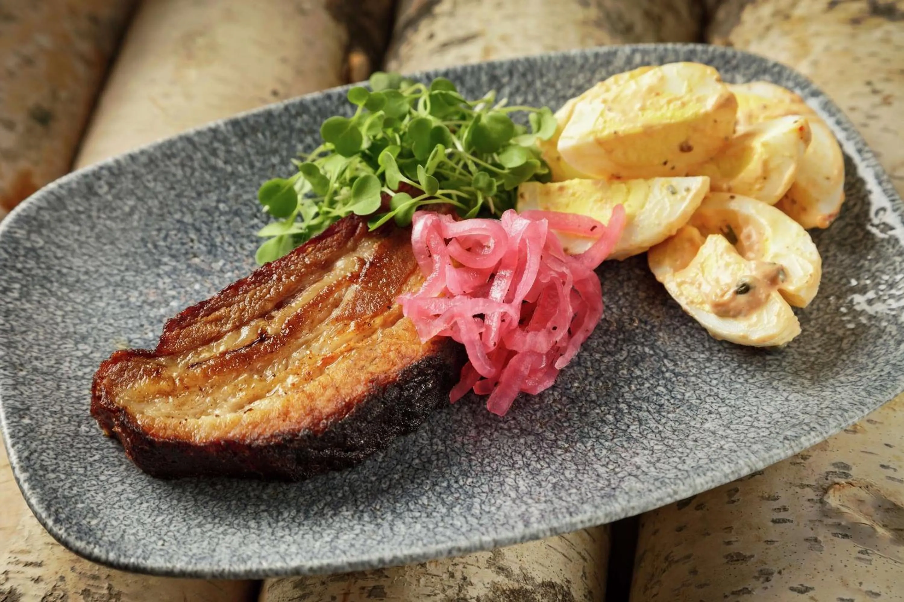Dining area in DoubleTree by Hilton Hotel Denver