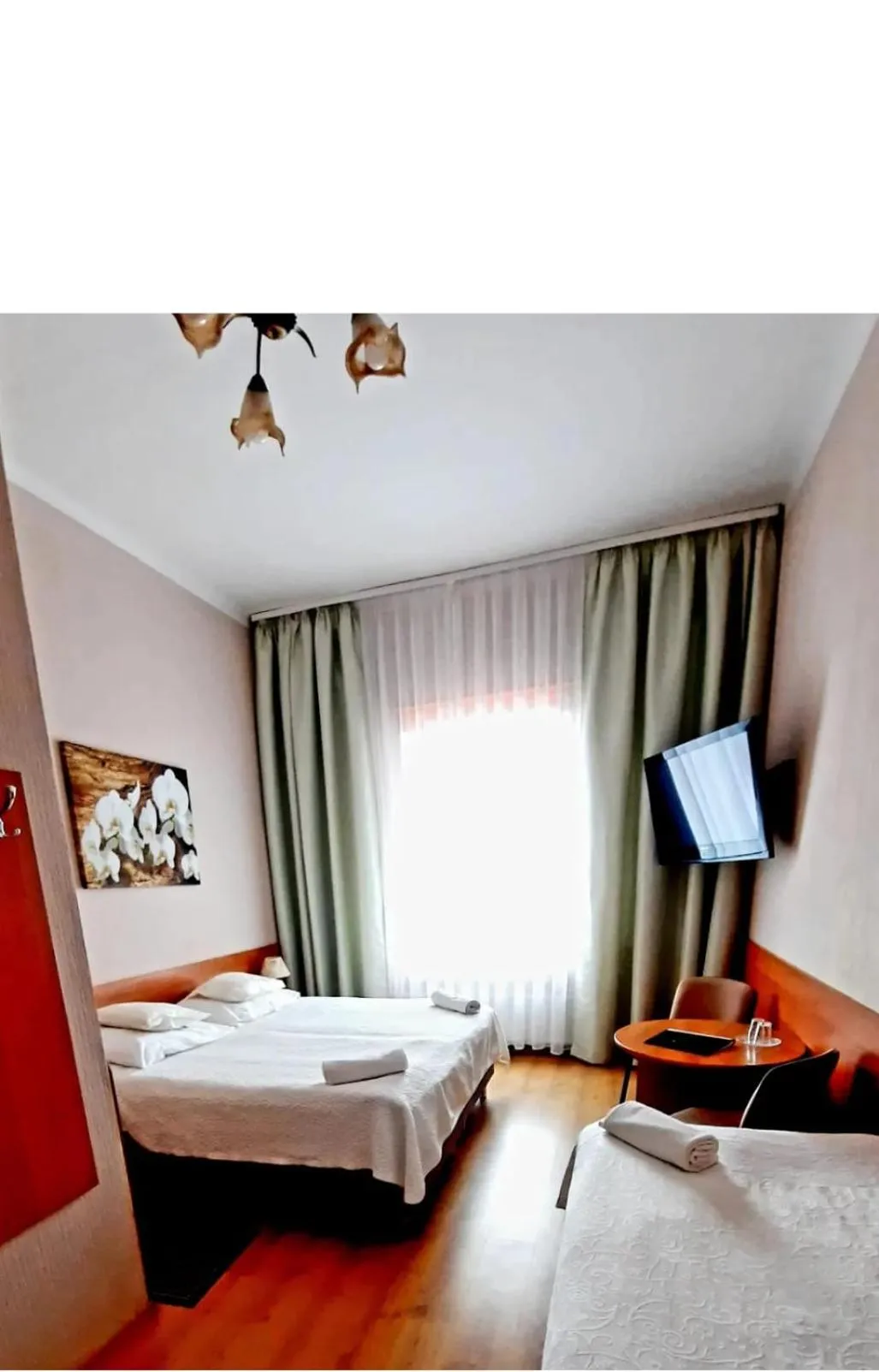 Bed in Hotel Bursztyn