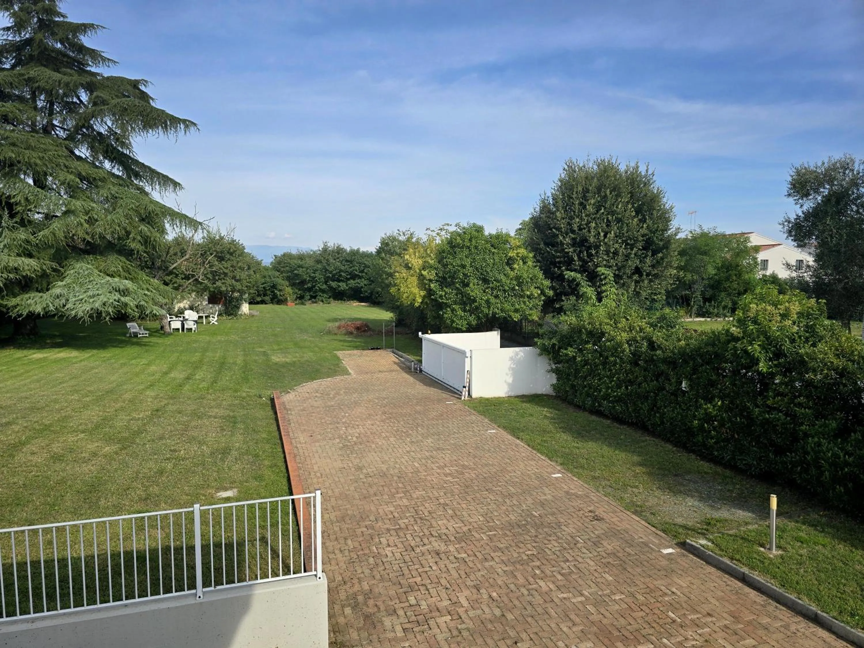 Parking in Bed and Breakfast Villa Sofia