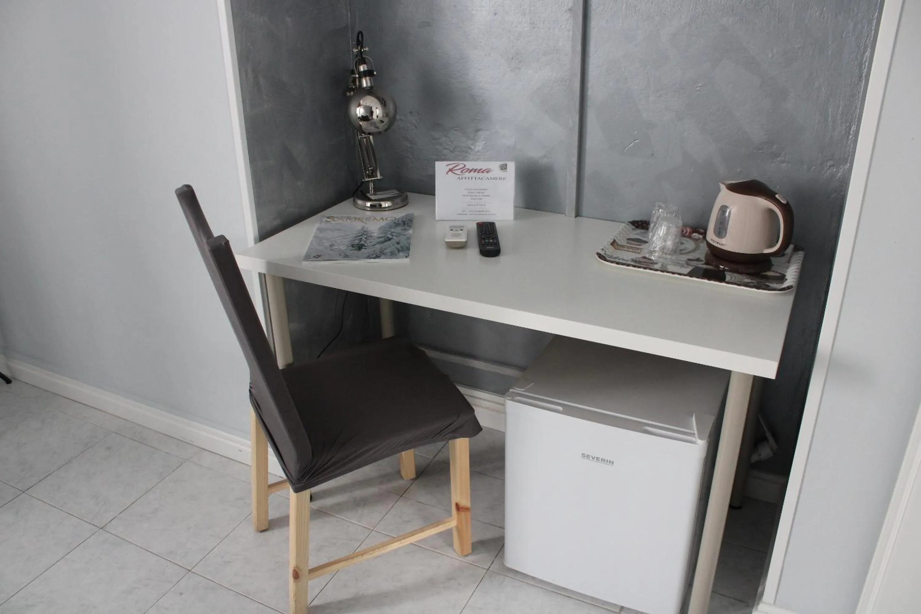 Coffee/tea facilities in Affittacamere Roma