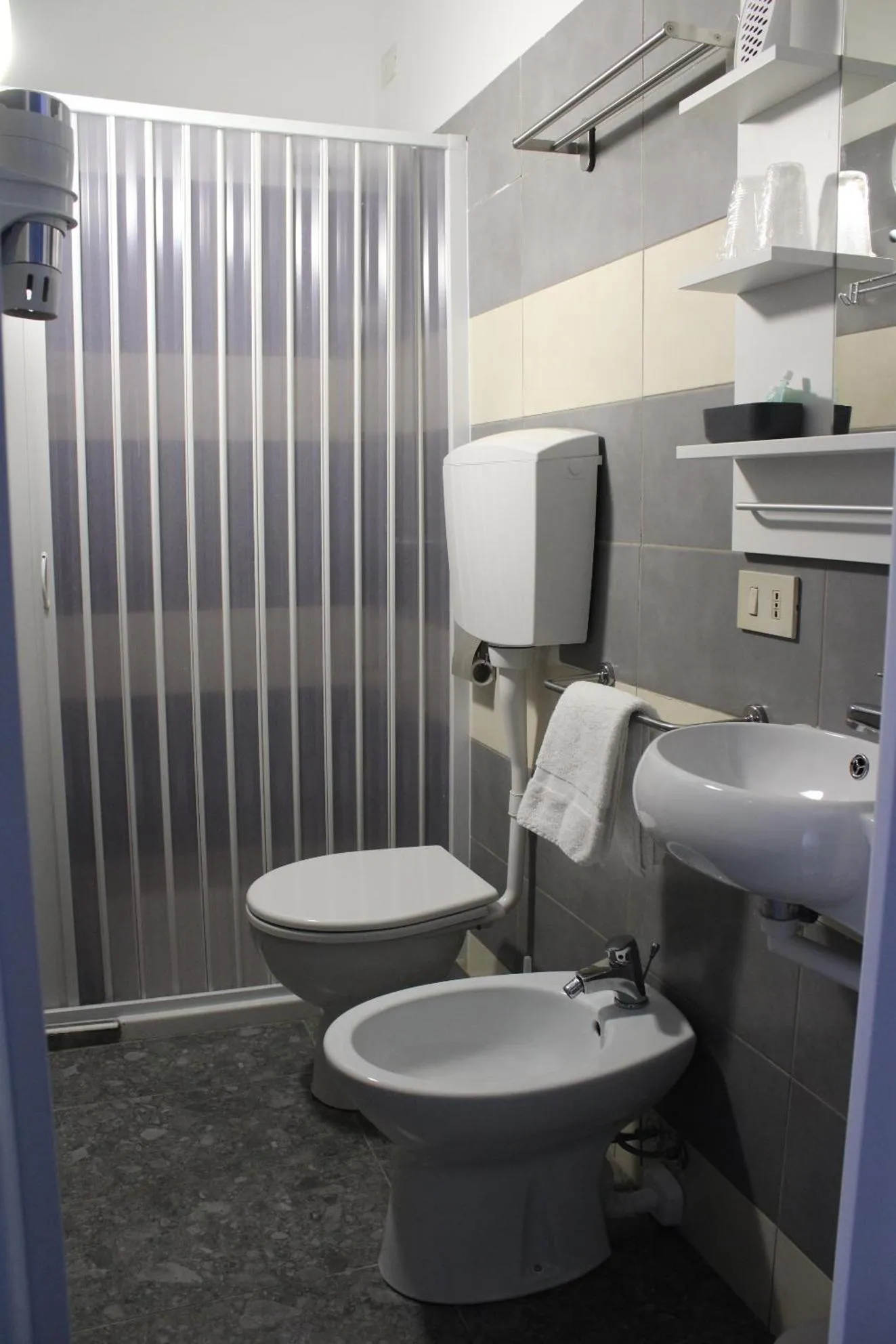 Bathroom in Affittacamere Roma