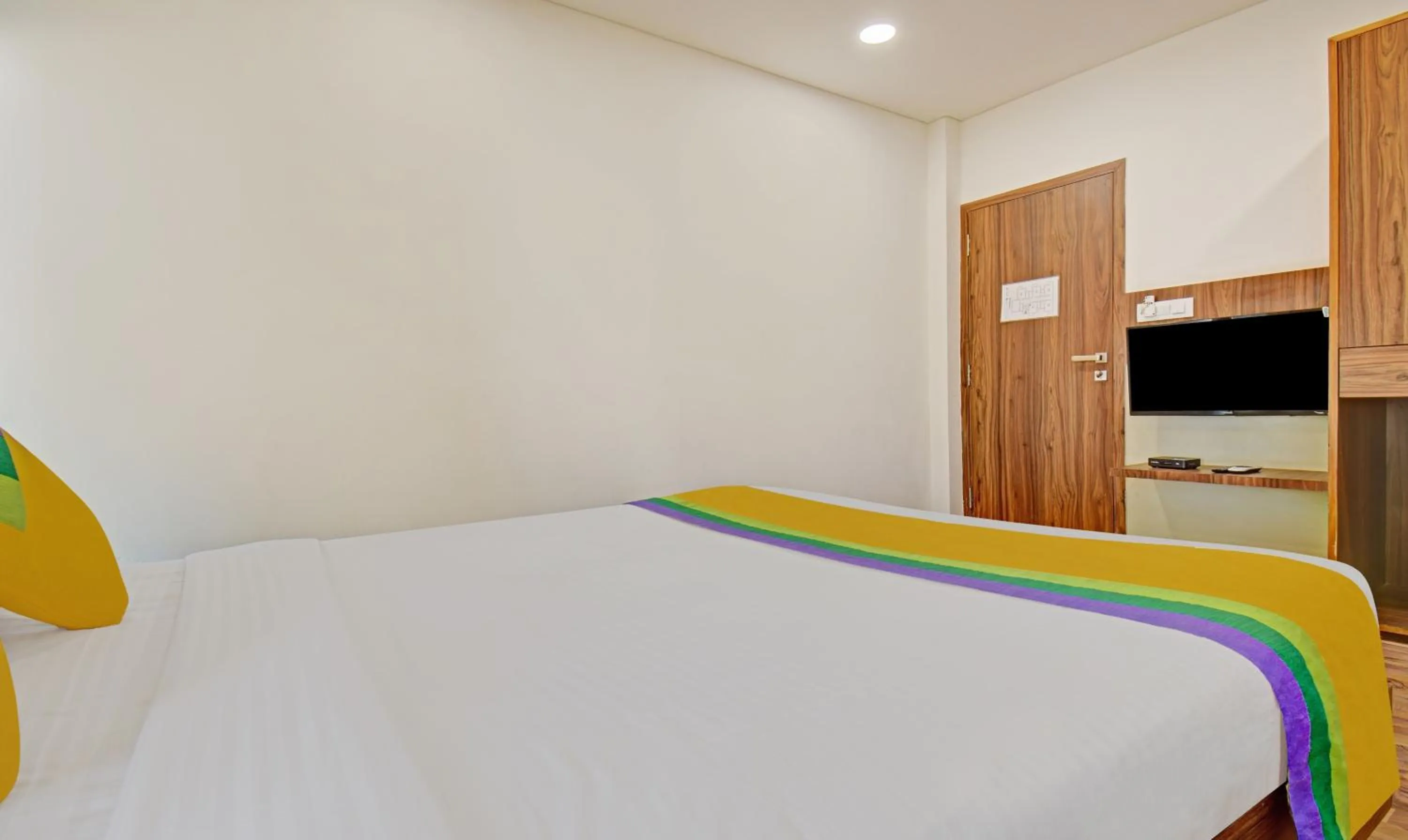 Bedroom, Bed in Itsy Hotels Shivshakti
