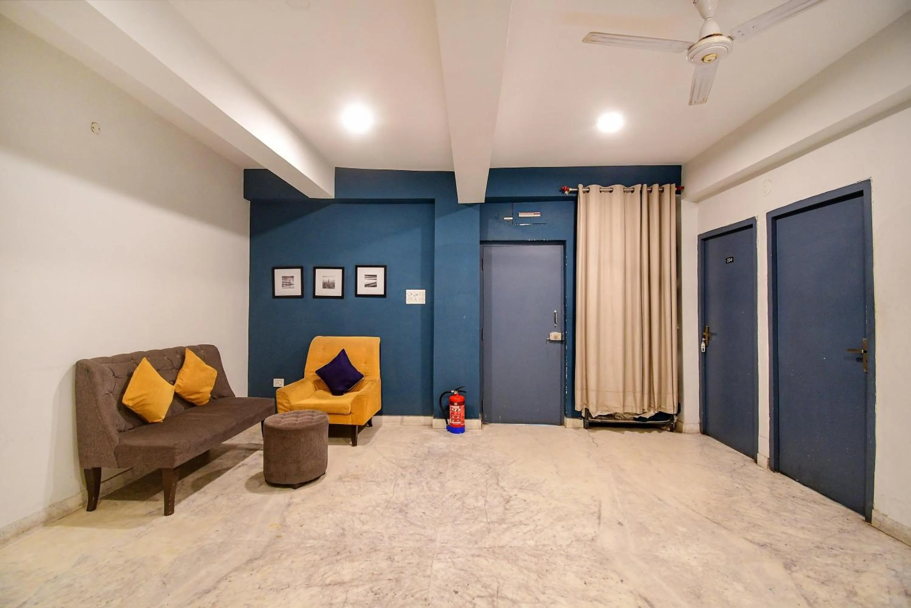 Seating area in FabHotel Silver Key kalighat