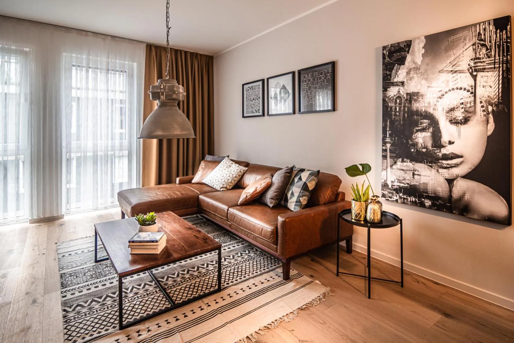 Living room in Sleep Inn Düsseldorf Suites