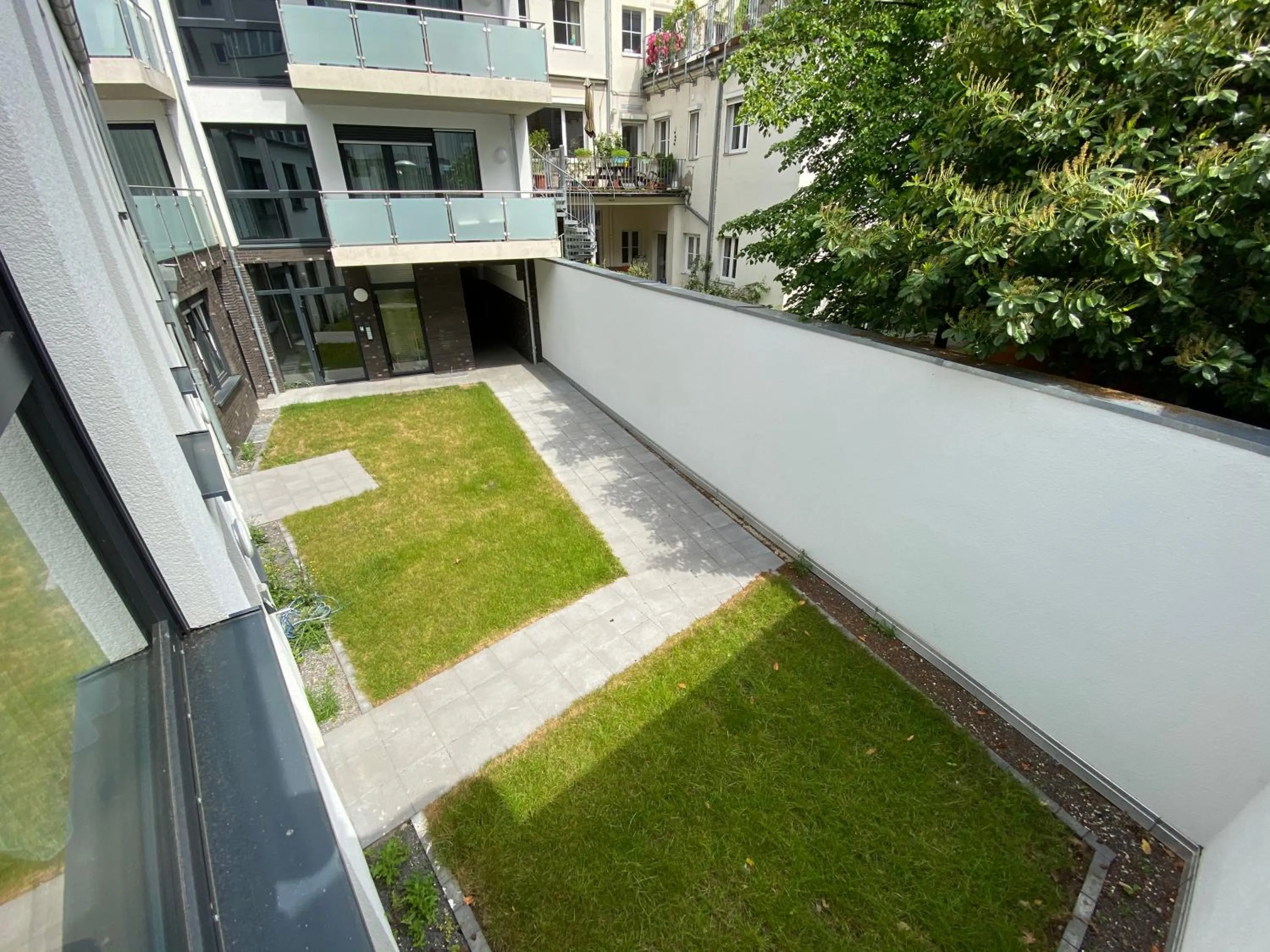 Balcony/Terrace in Sleep Inn Düsseldorf Suites