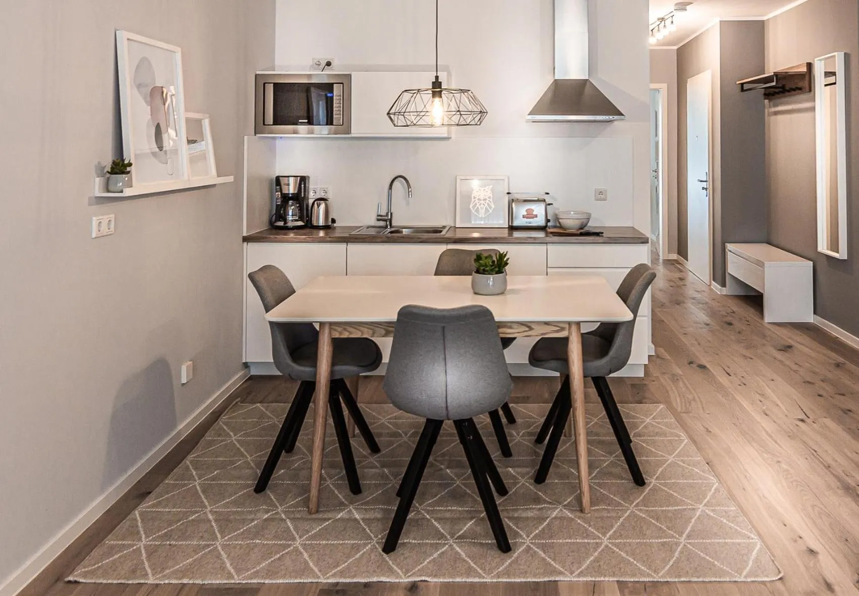 Kitchen or kitchenette in Sleep Inn Düsseldorf Suites