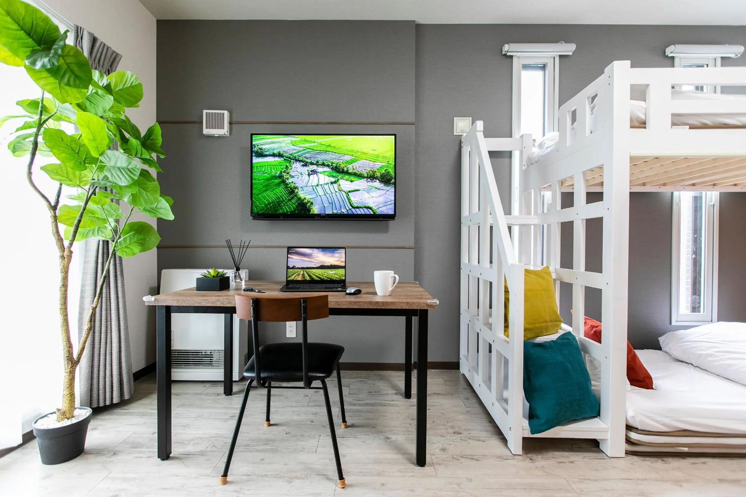 Photo of the whole room, Bed in The Base Sapporo Susukino