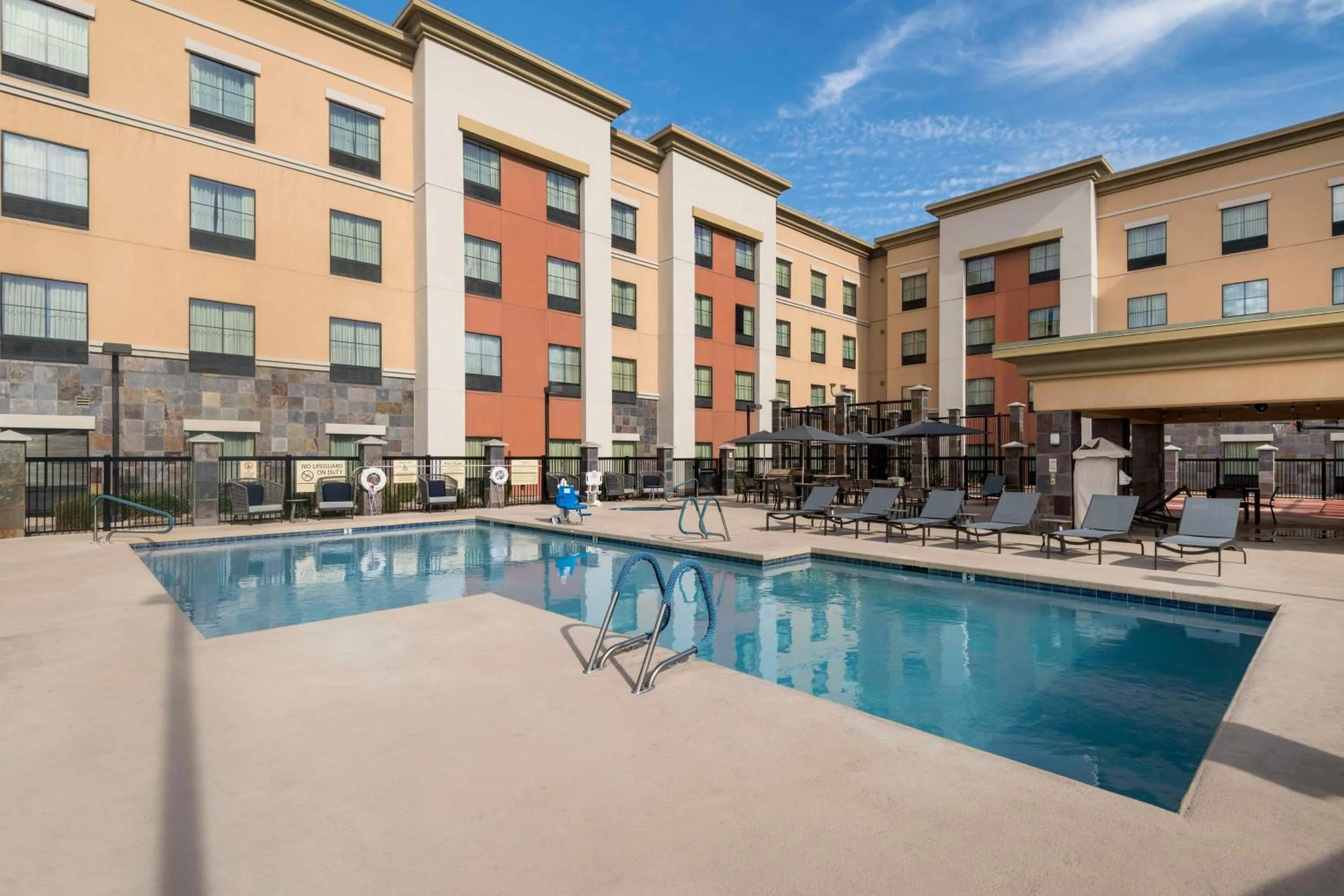Pool view in Homewood Suites by Hilton Phoenix North-Happy Valley